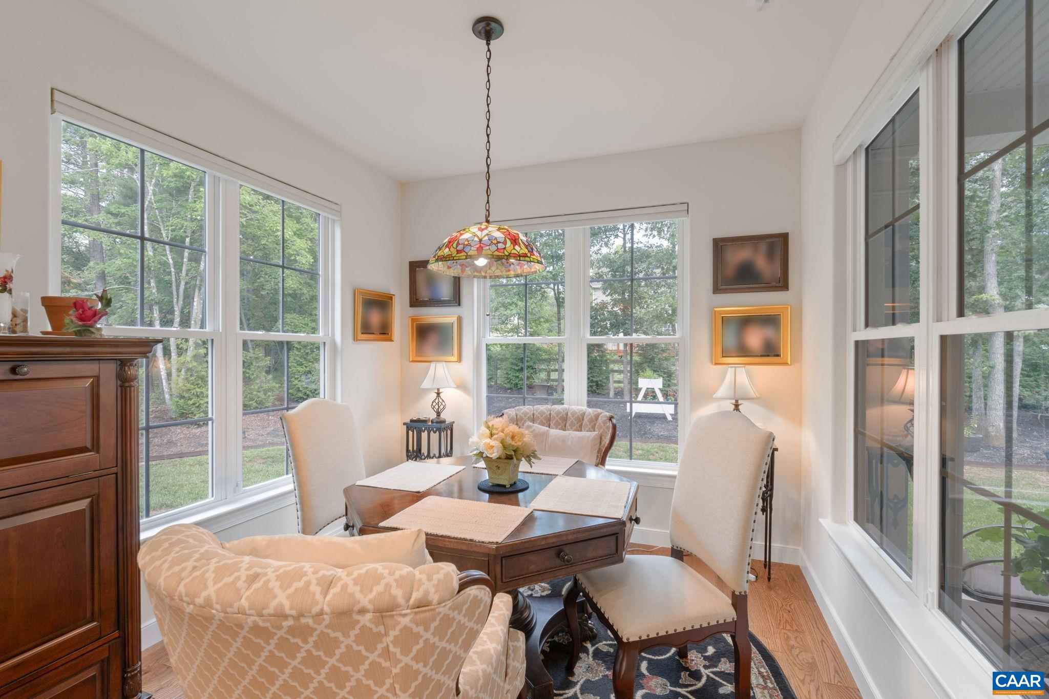 6 ENGLEWOOD DR