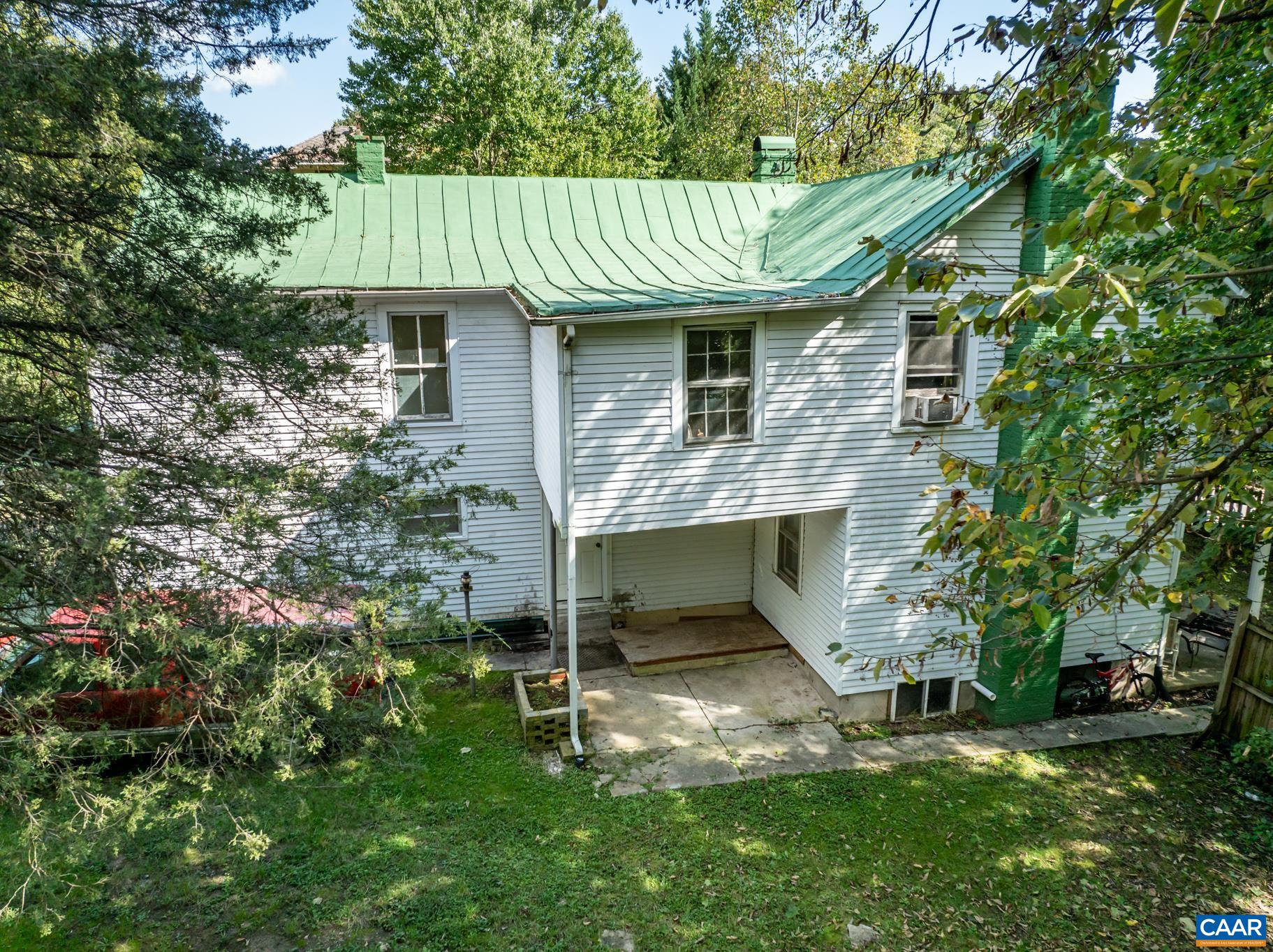 108 CHURCH ST