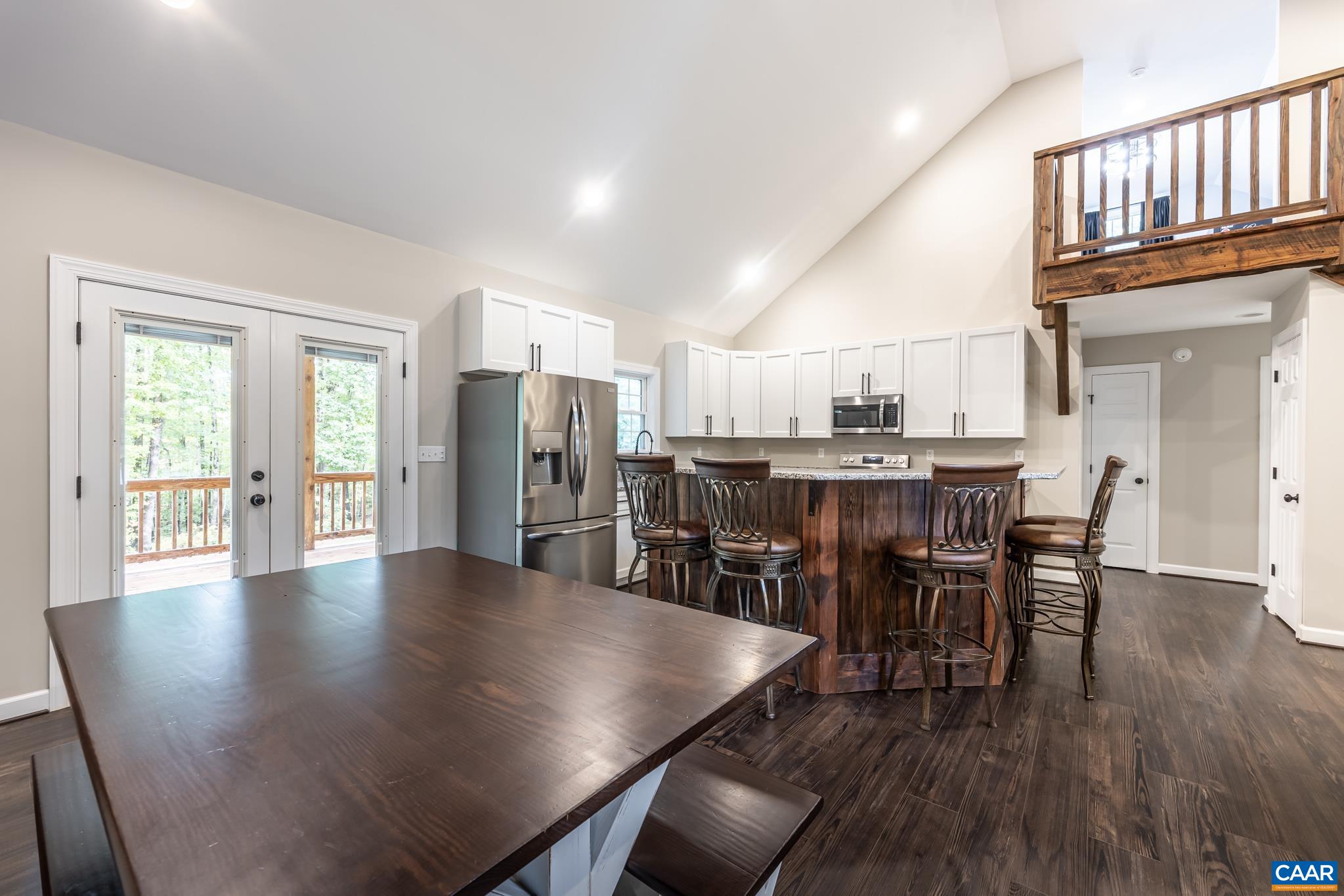1387 SPREADING OAK RD