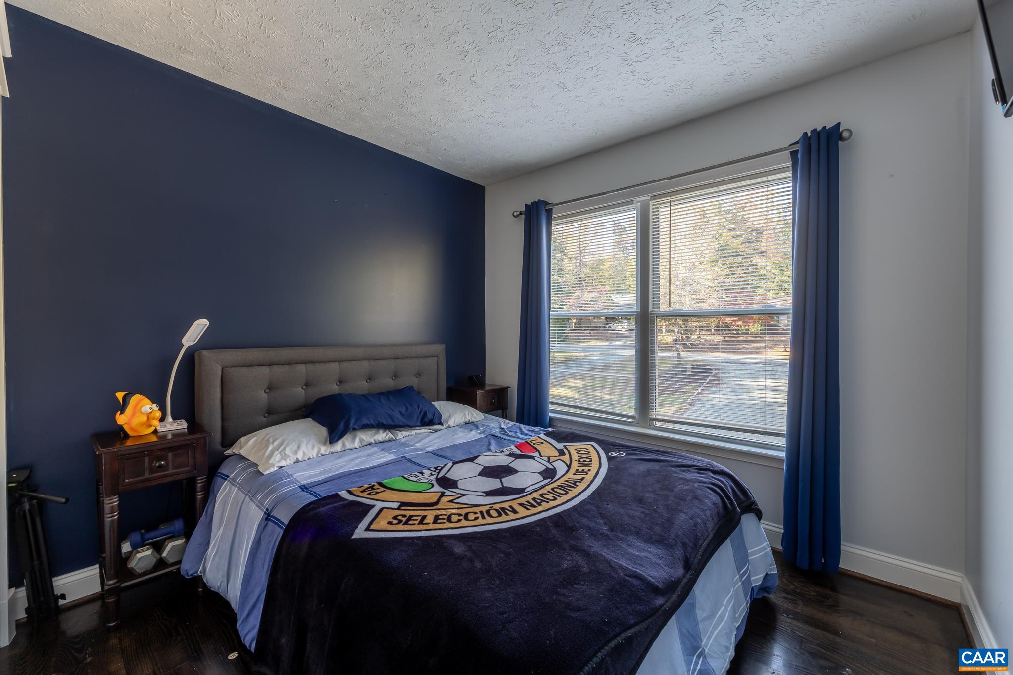35 BROUGHAM RD