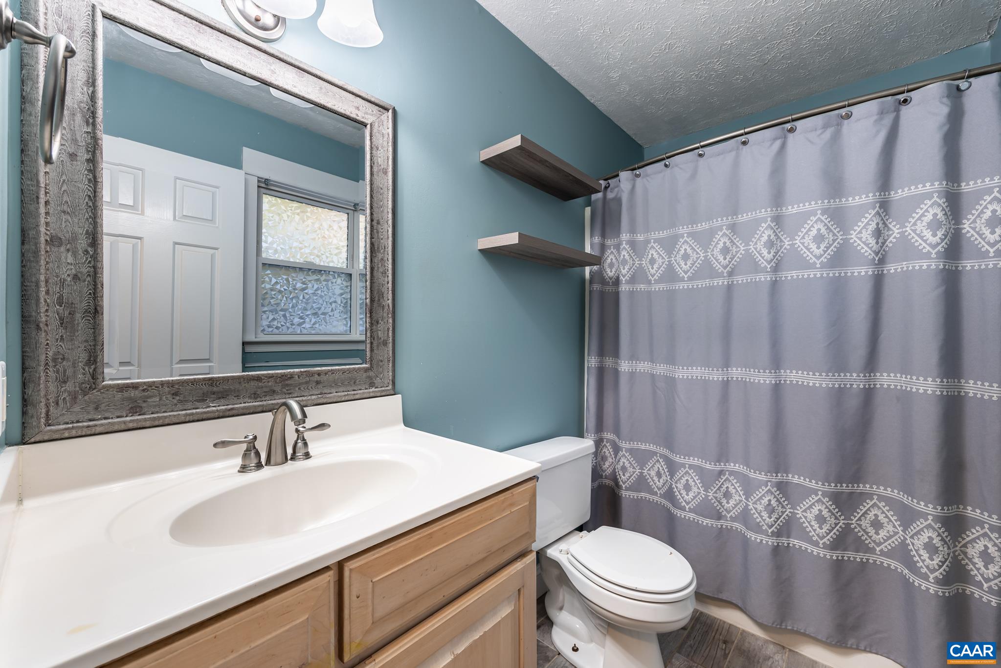 35 BROUGHAM RD