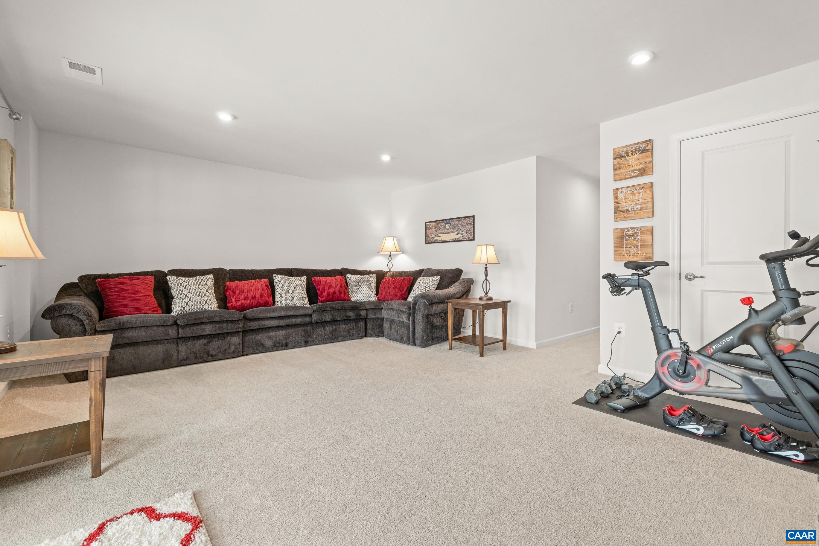 2111 ELM TREE CT