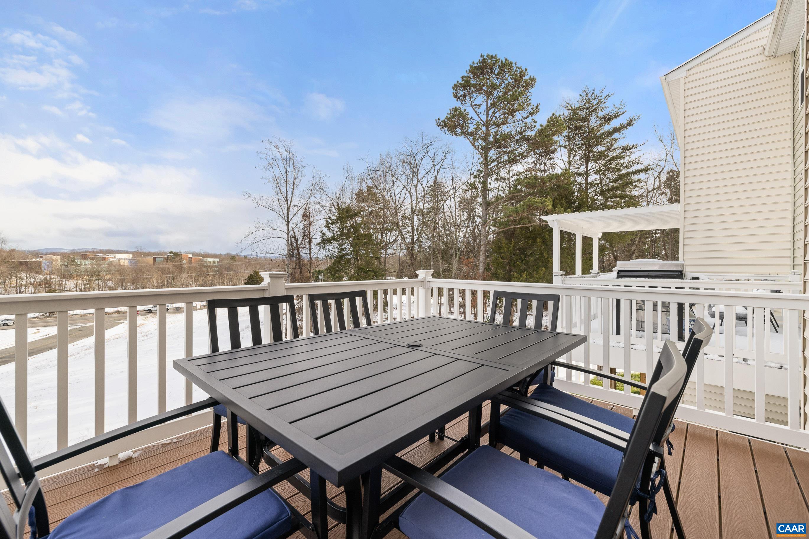 2111 ELM TREE CT