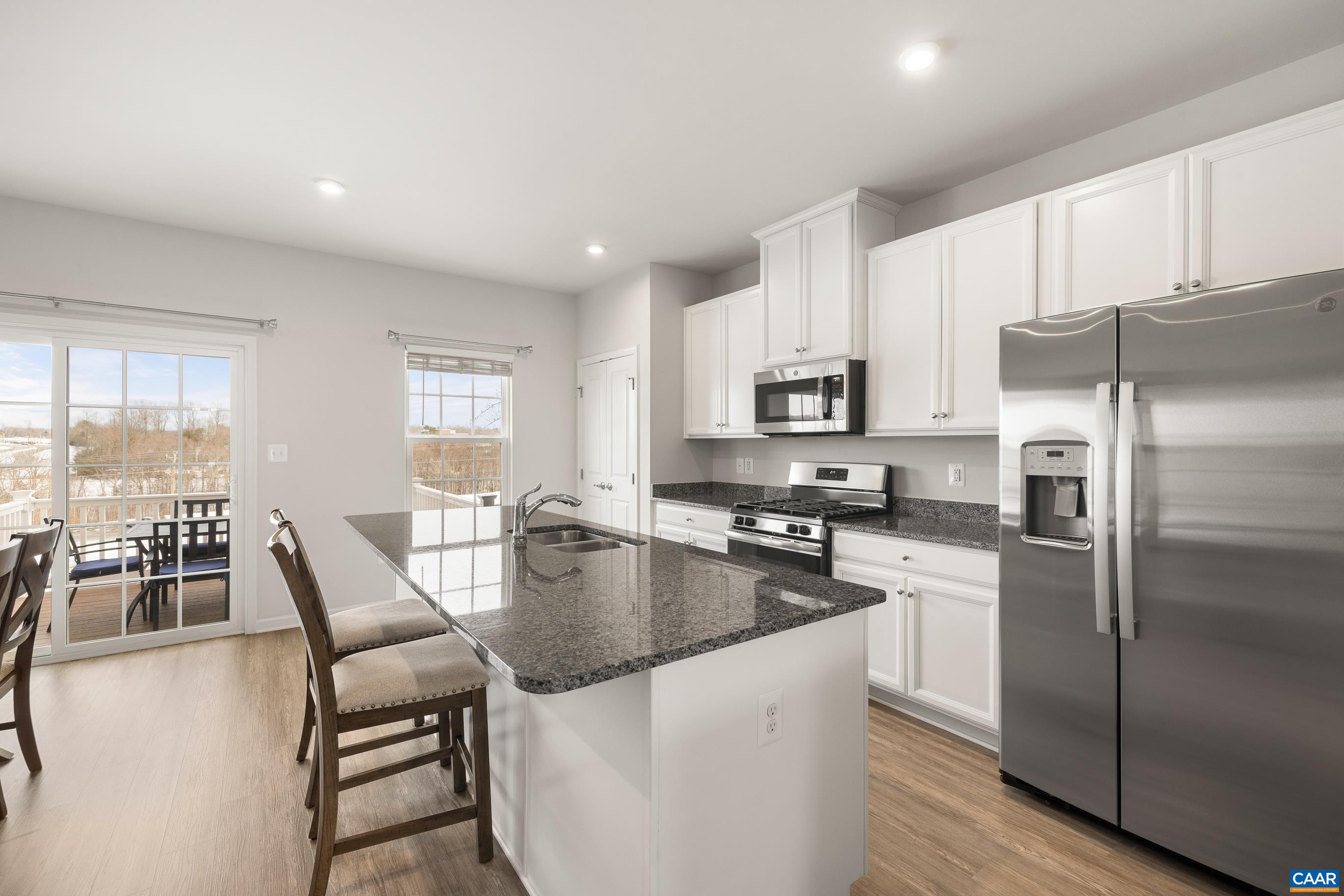 2111 ELM TREE CT