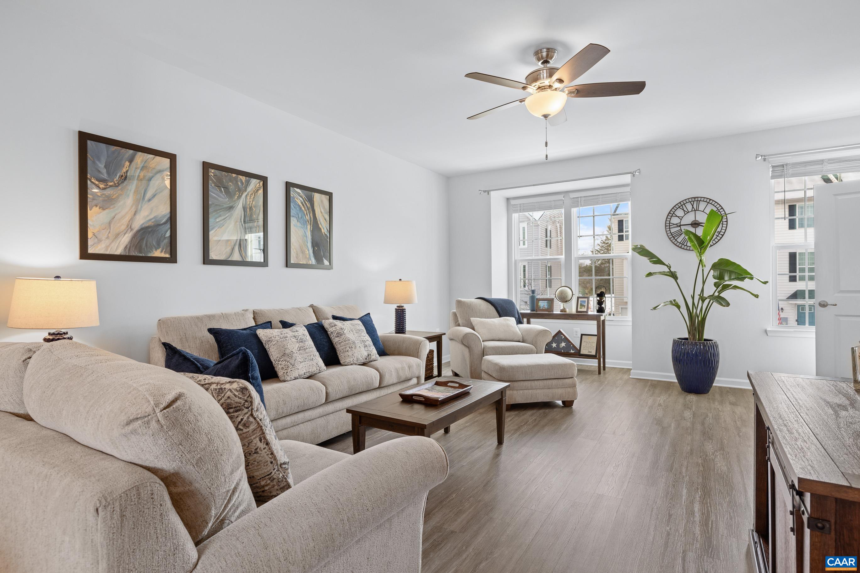 2111 ELM TREE CT