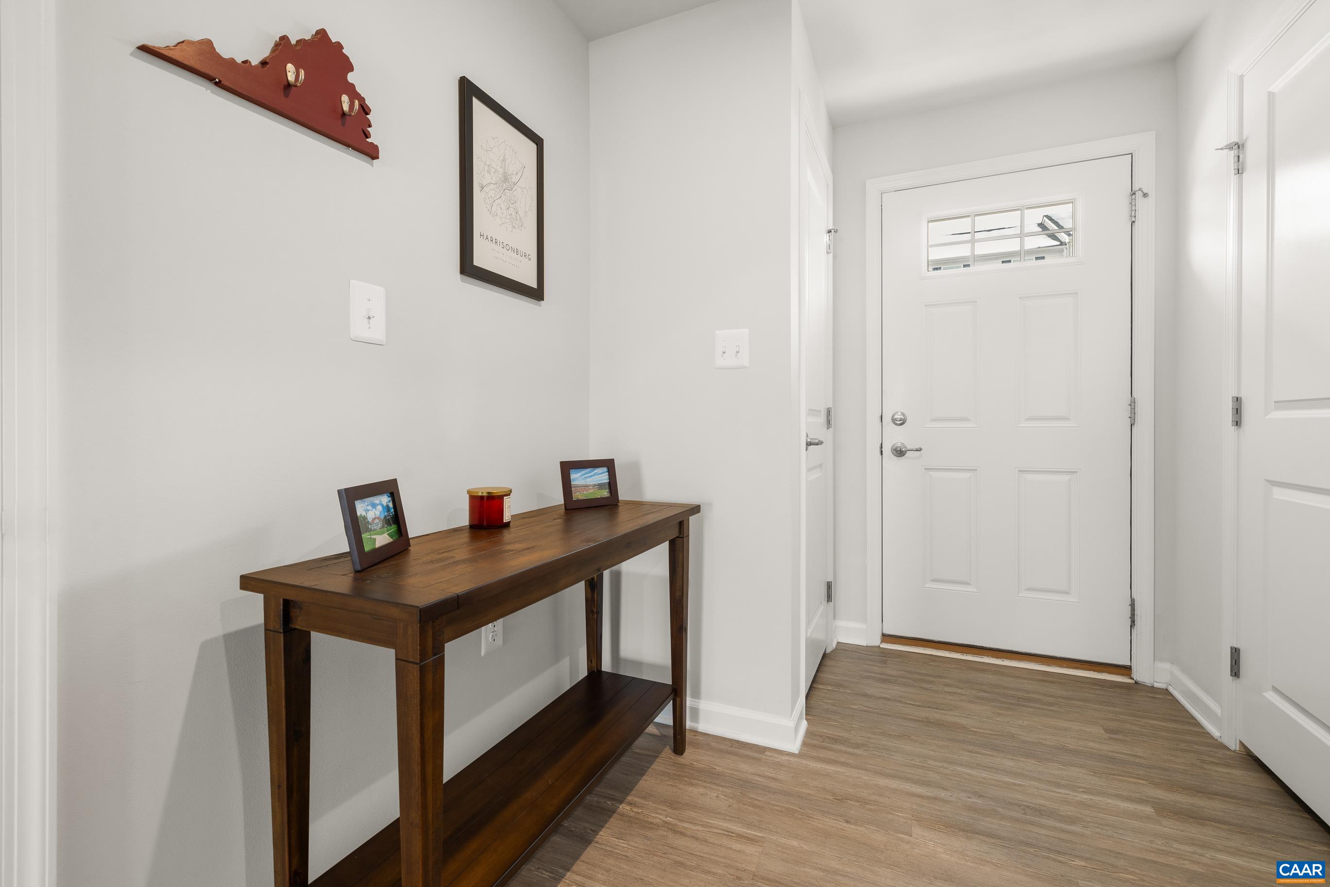2111 ELM TREE CT