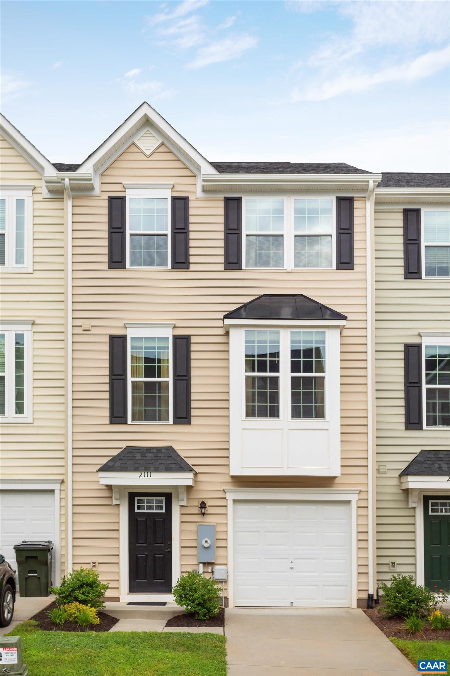 2111 ELM TREE CT