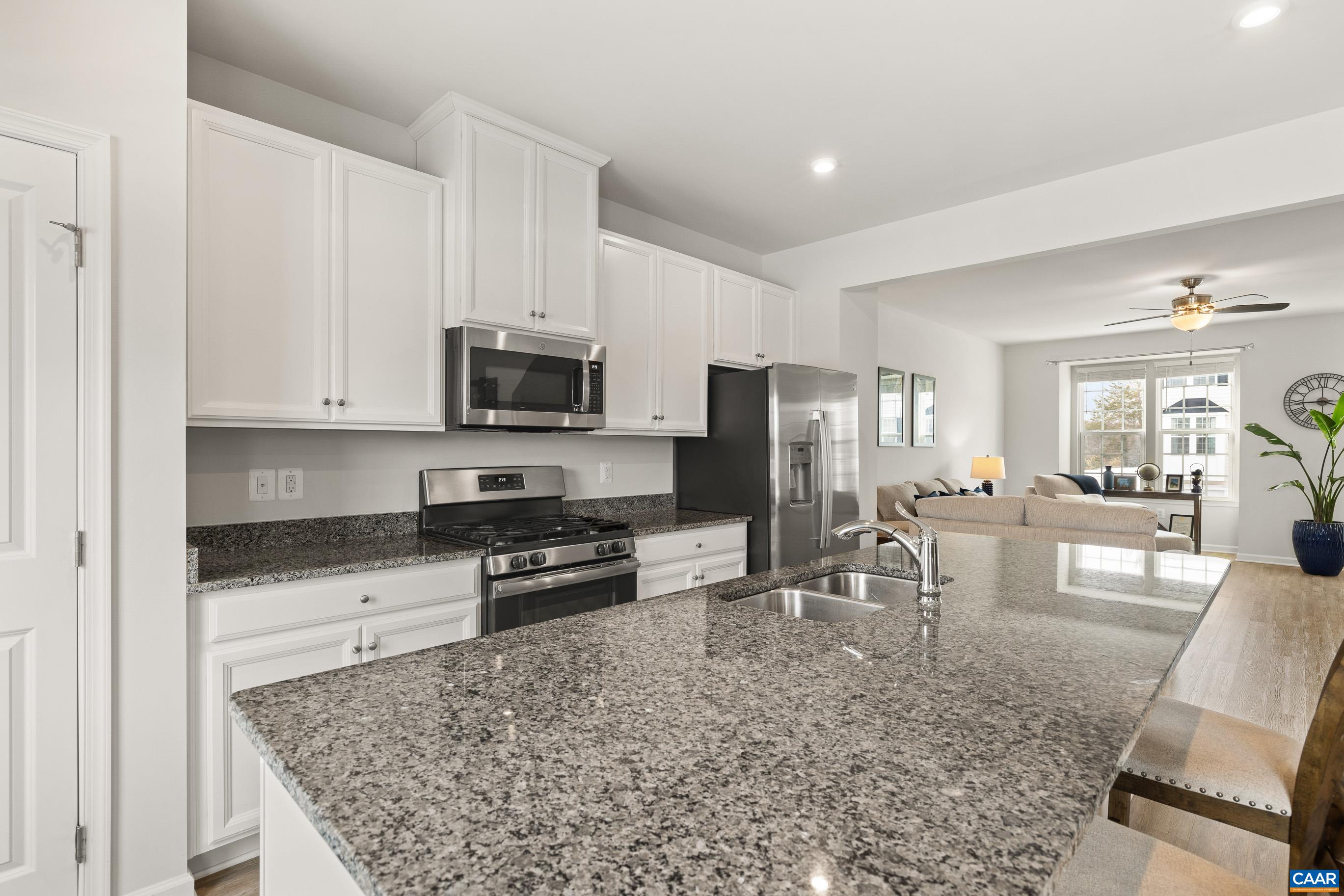2111 ELM TREE CT