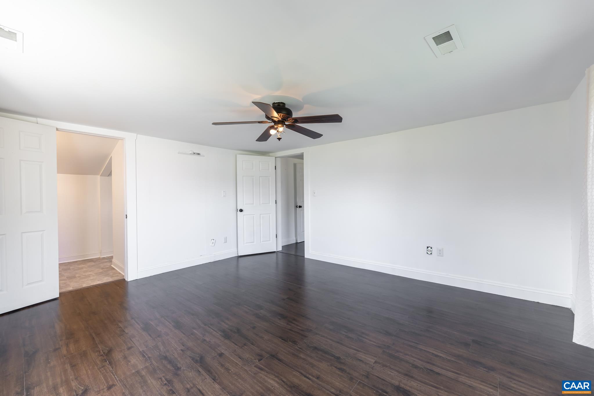 19007 RD