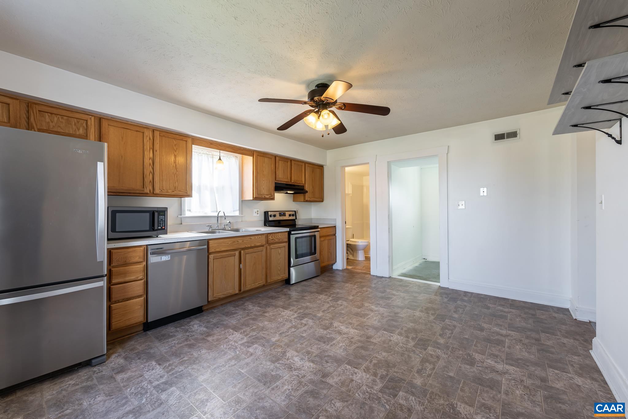 19007 RD