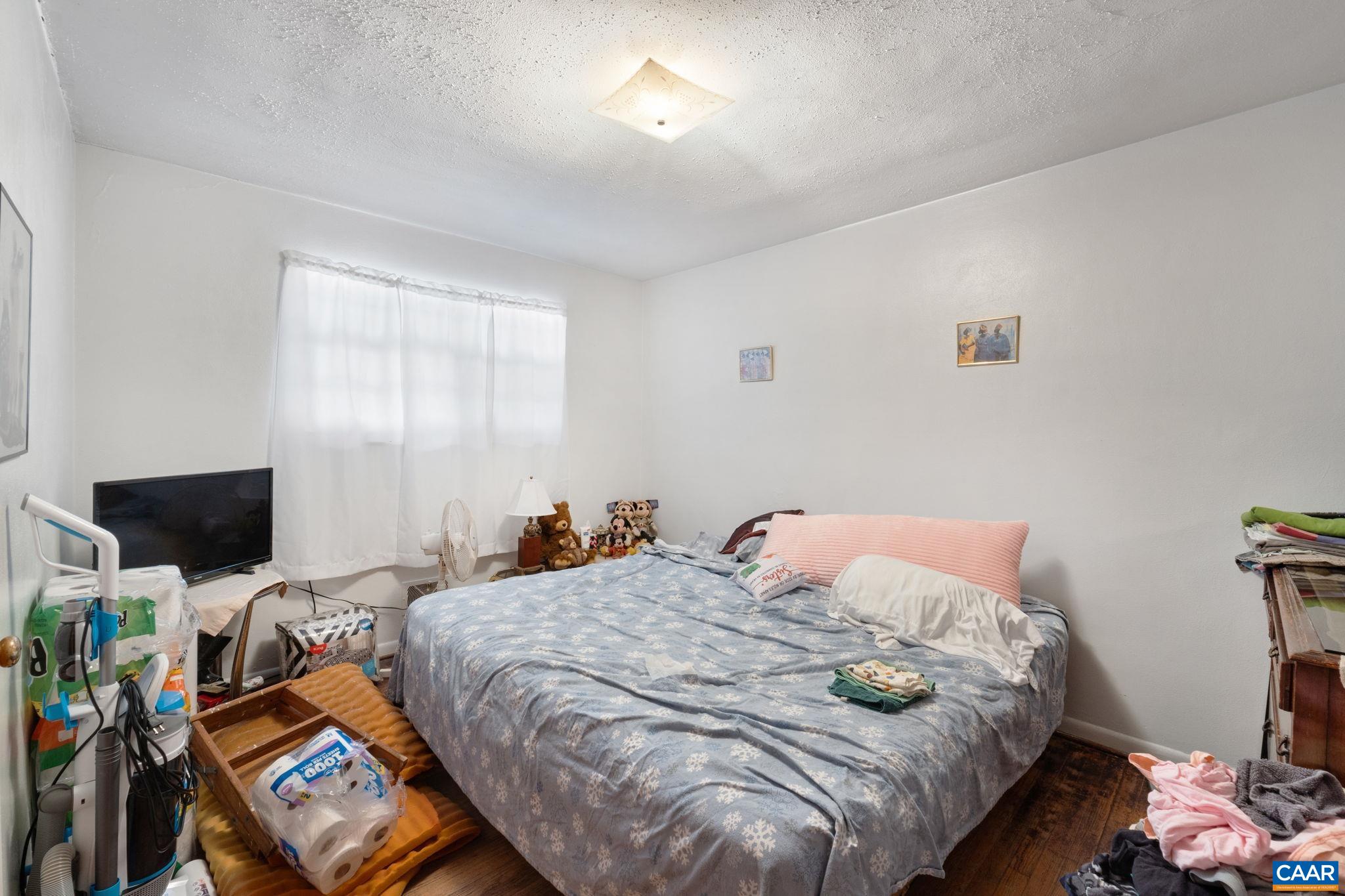 2301 N NORTH BERKSHIRE RD Unit: A and B