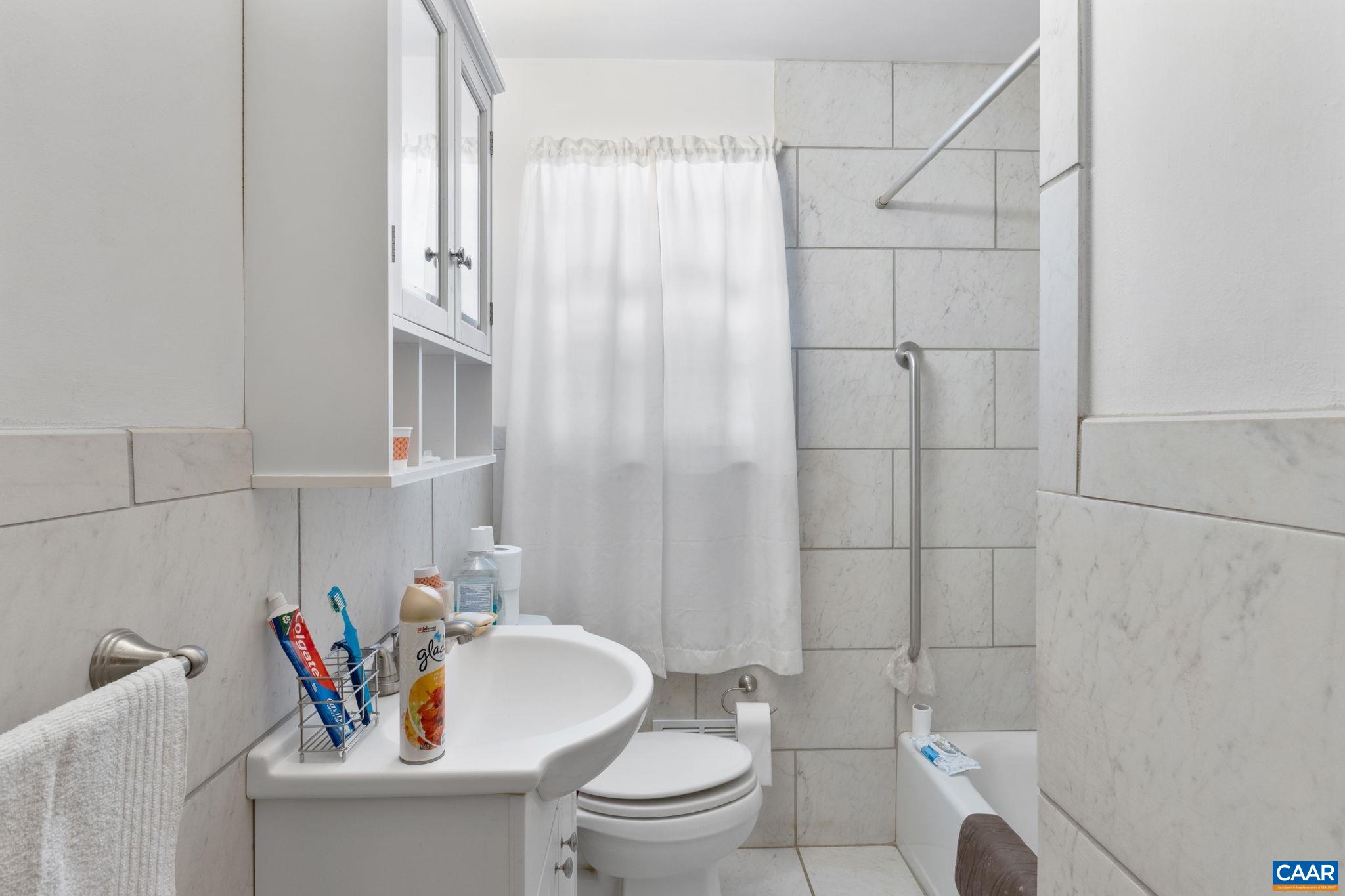 2301 N NORTH BERKSHIRE RD Unit: A and B