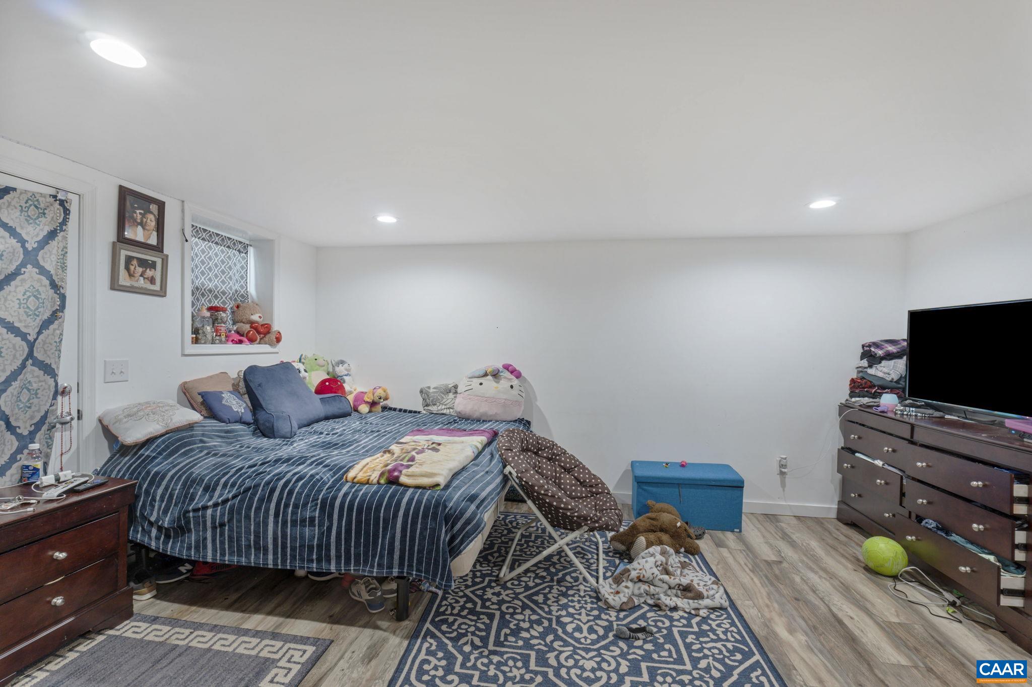 2301 N NORTH BERKSHIRE RD Unit: A and B