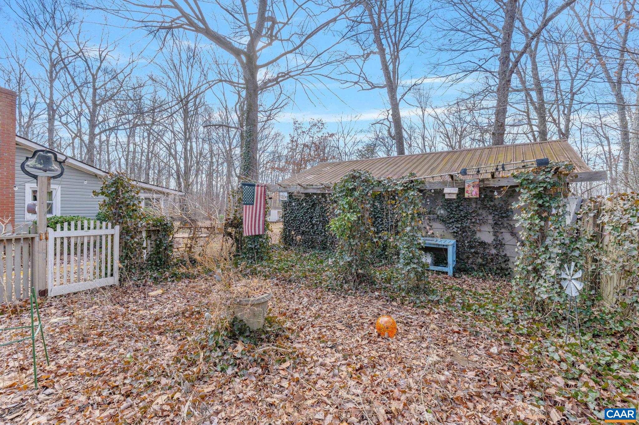 2062 RURITAN LAKE RD