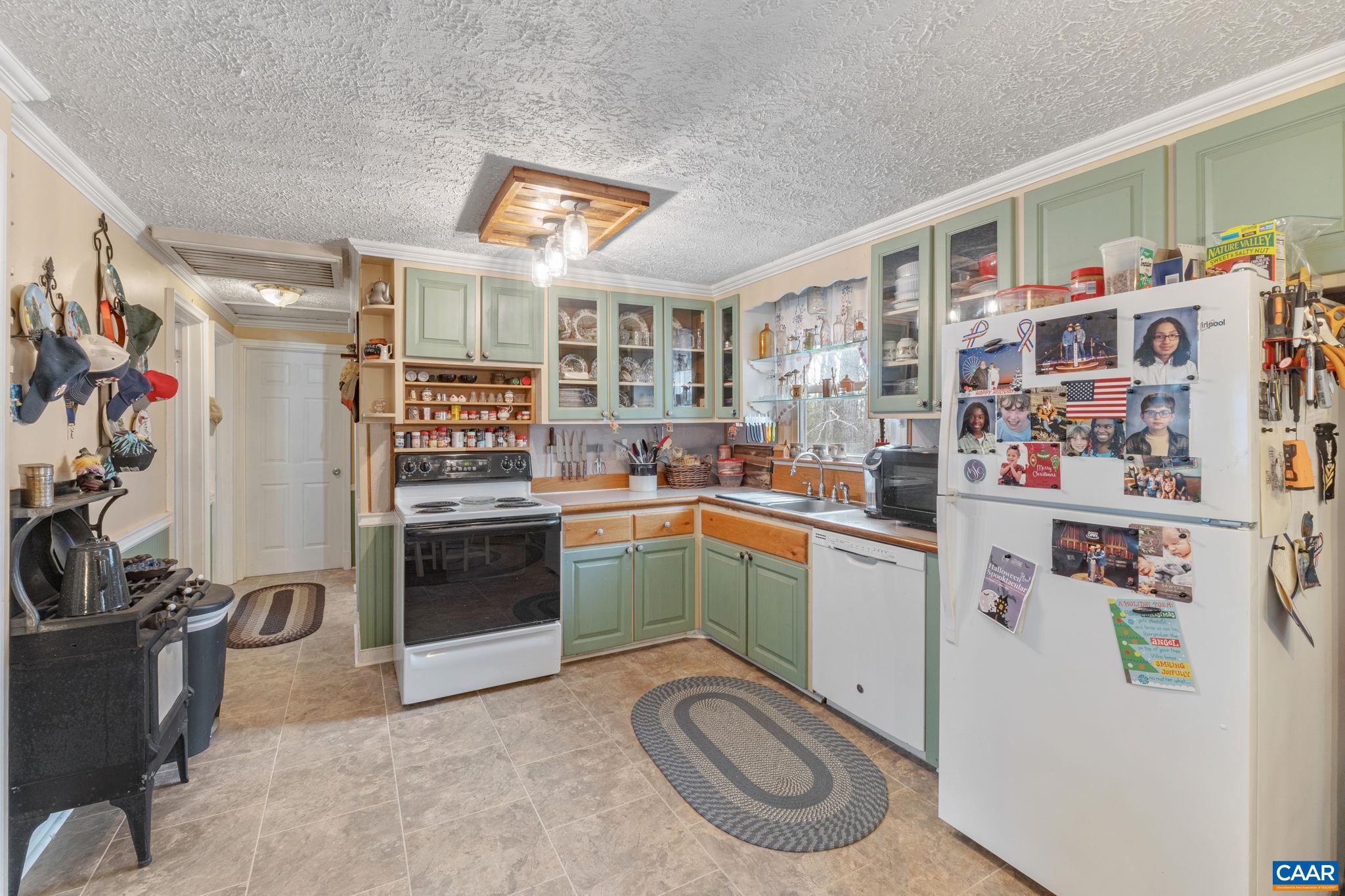 2062 RURITAN LAKE RD