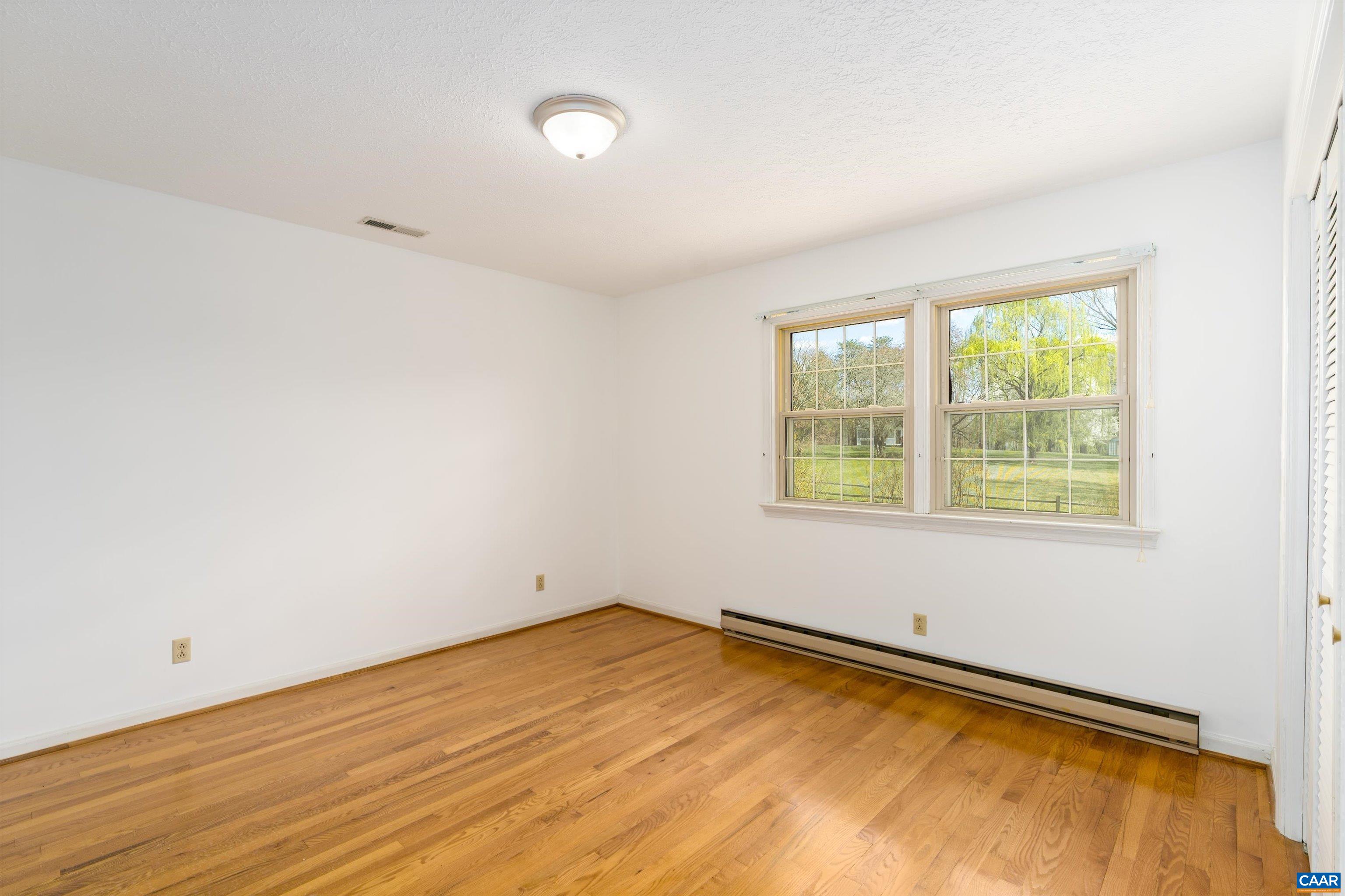 2296 THOMAS JEFFERSON PKWY