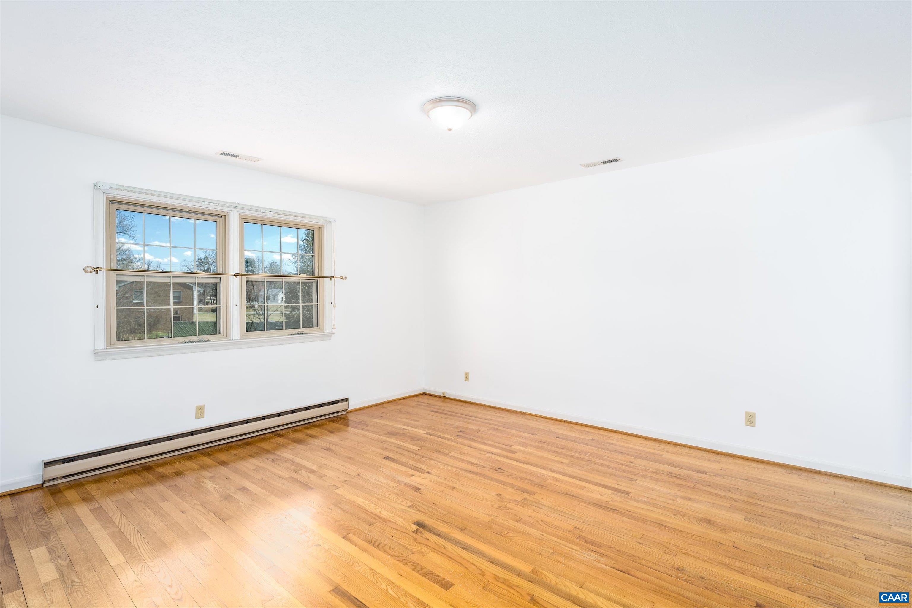 2296 THOMAS JEFFERSON PKWY
