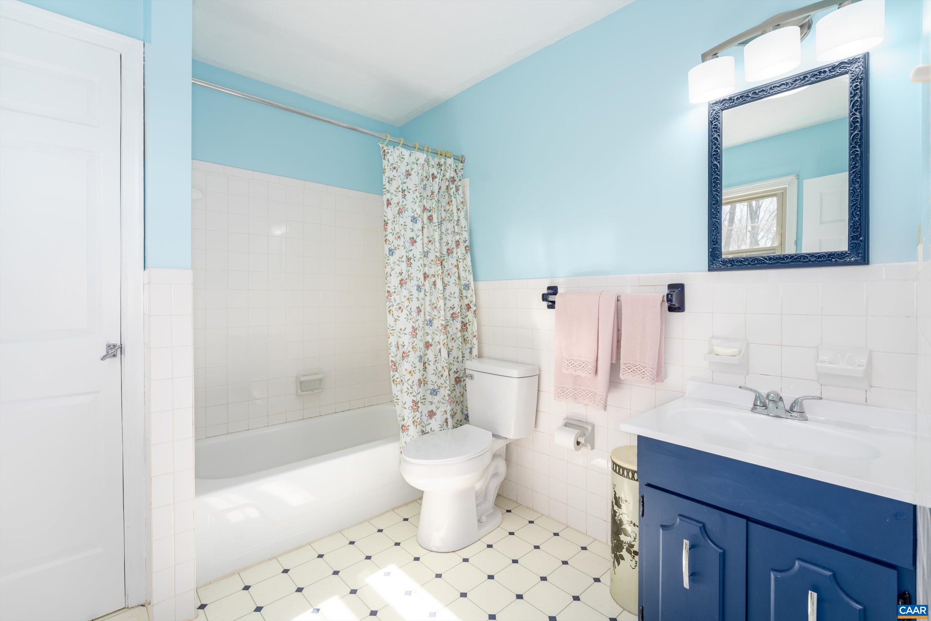 2296 THOMAS JEFFERSON PKWY