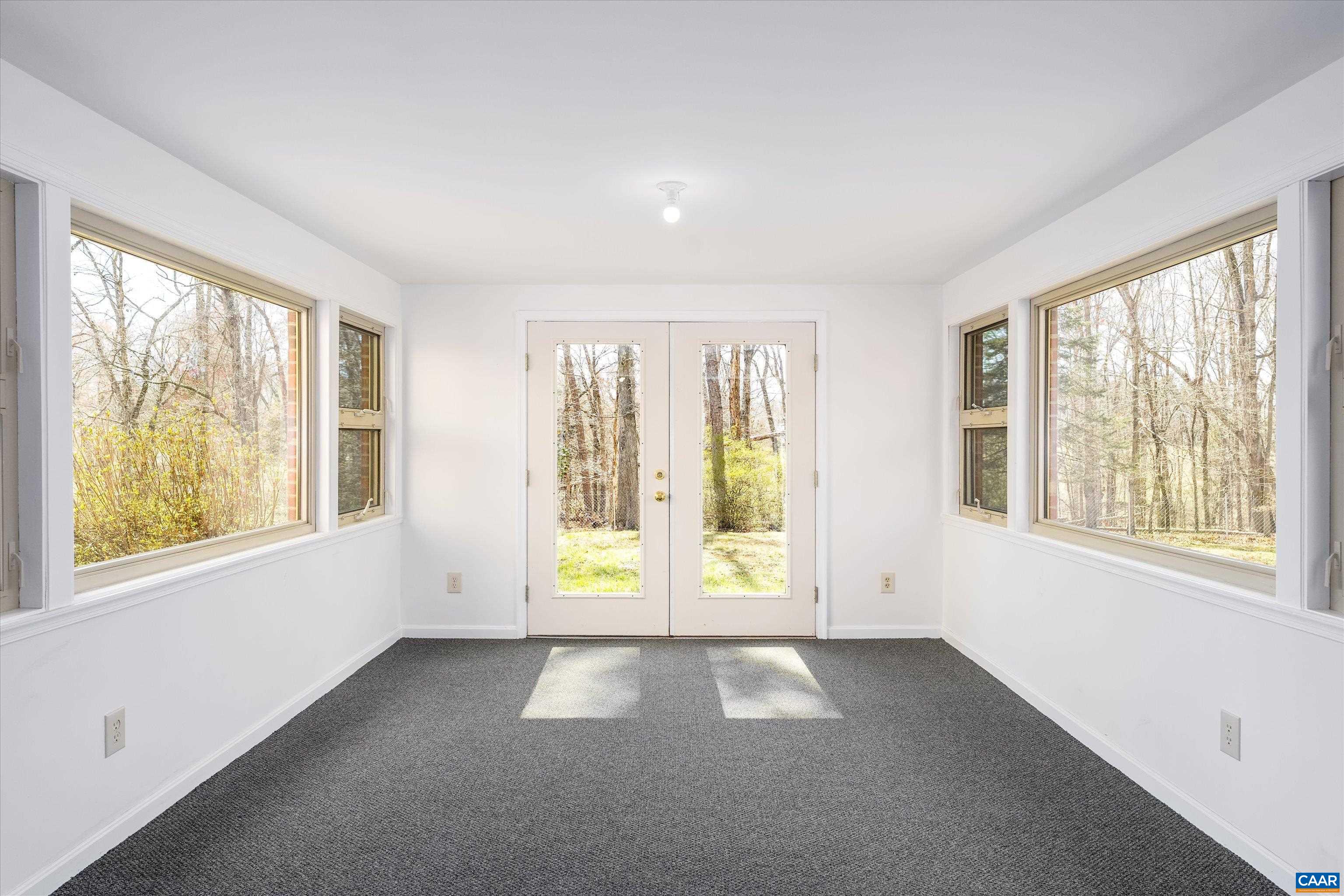 2296 THOMAS JEFFERSON PKWY