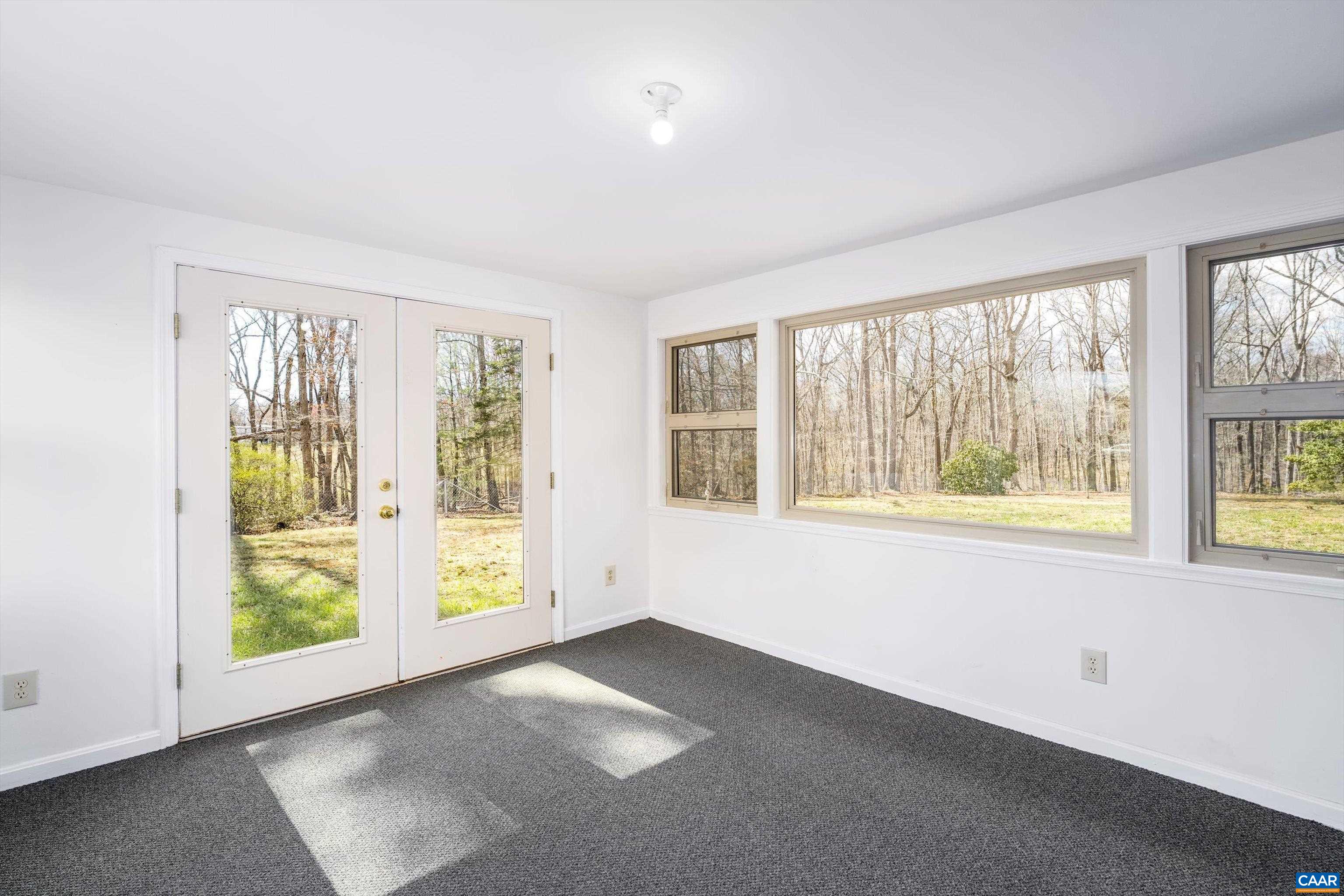 2296 THOMAS JEFFERSON PKWY