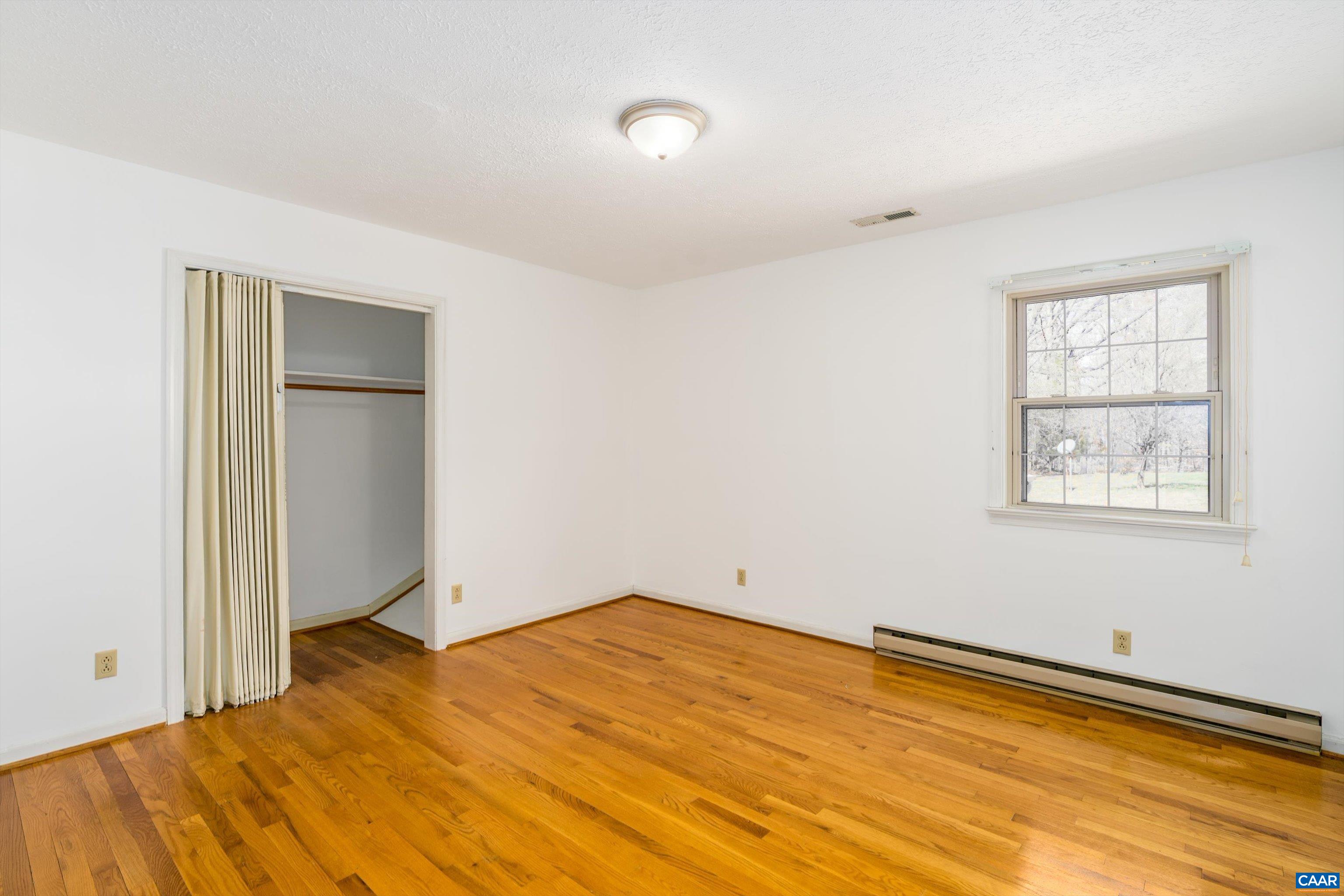 2296 THOMAS JEFFERSON PKWY