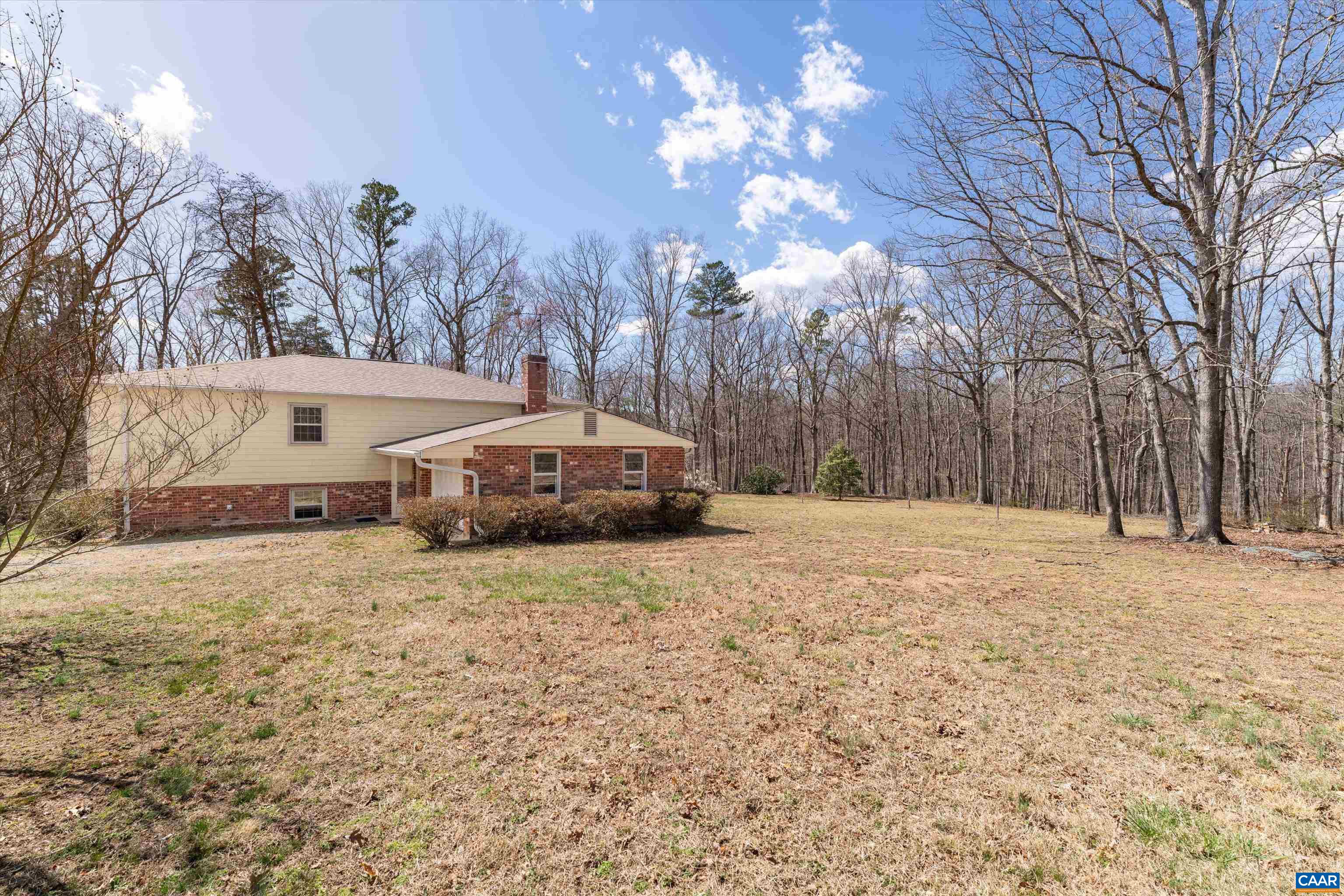 2296 THOMAS JEFFERSON PKWY