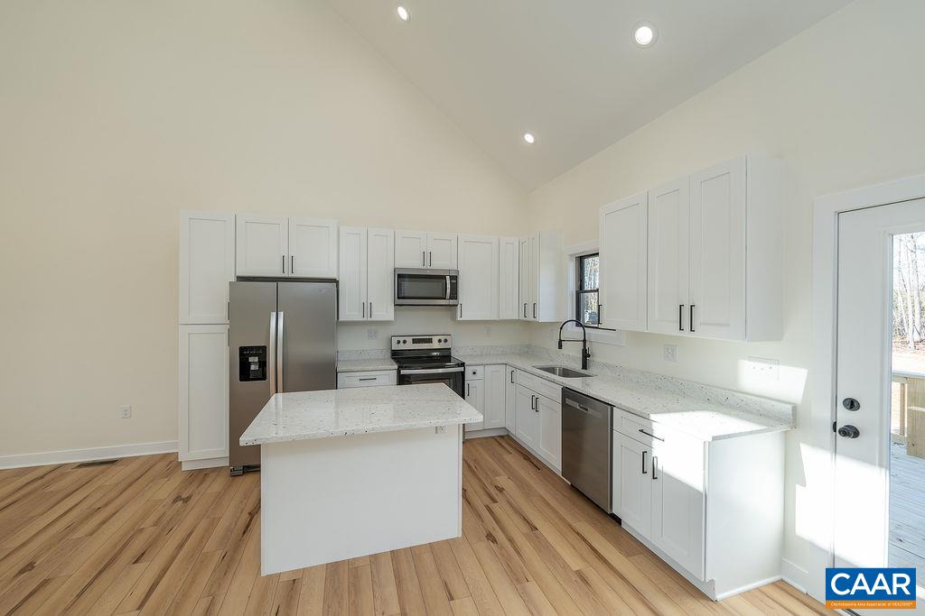 Lot 1 SPREADING OAK RD