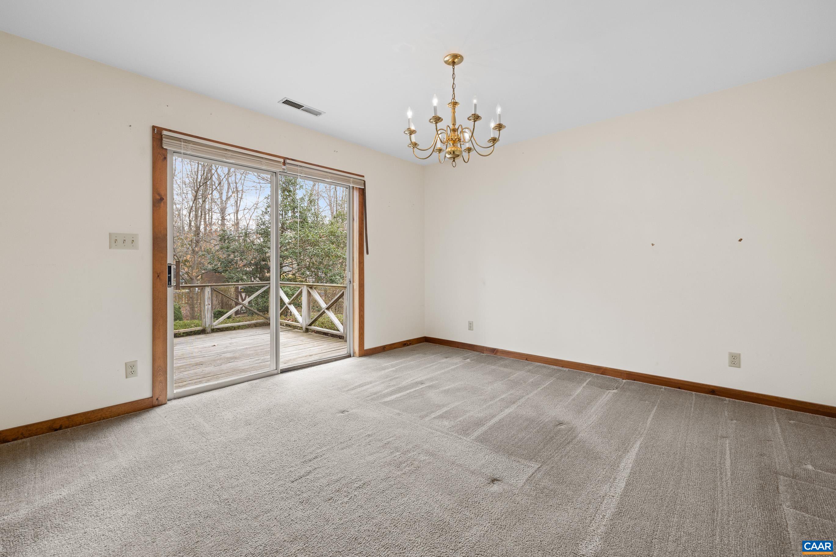 43 CHIPPEWA LN