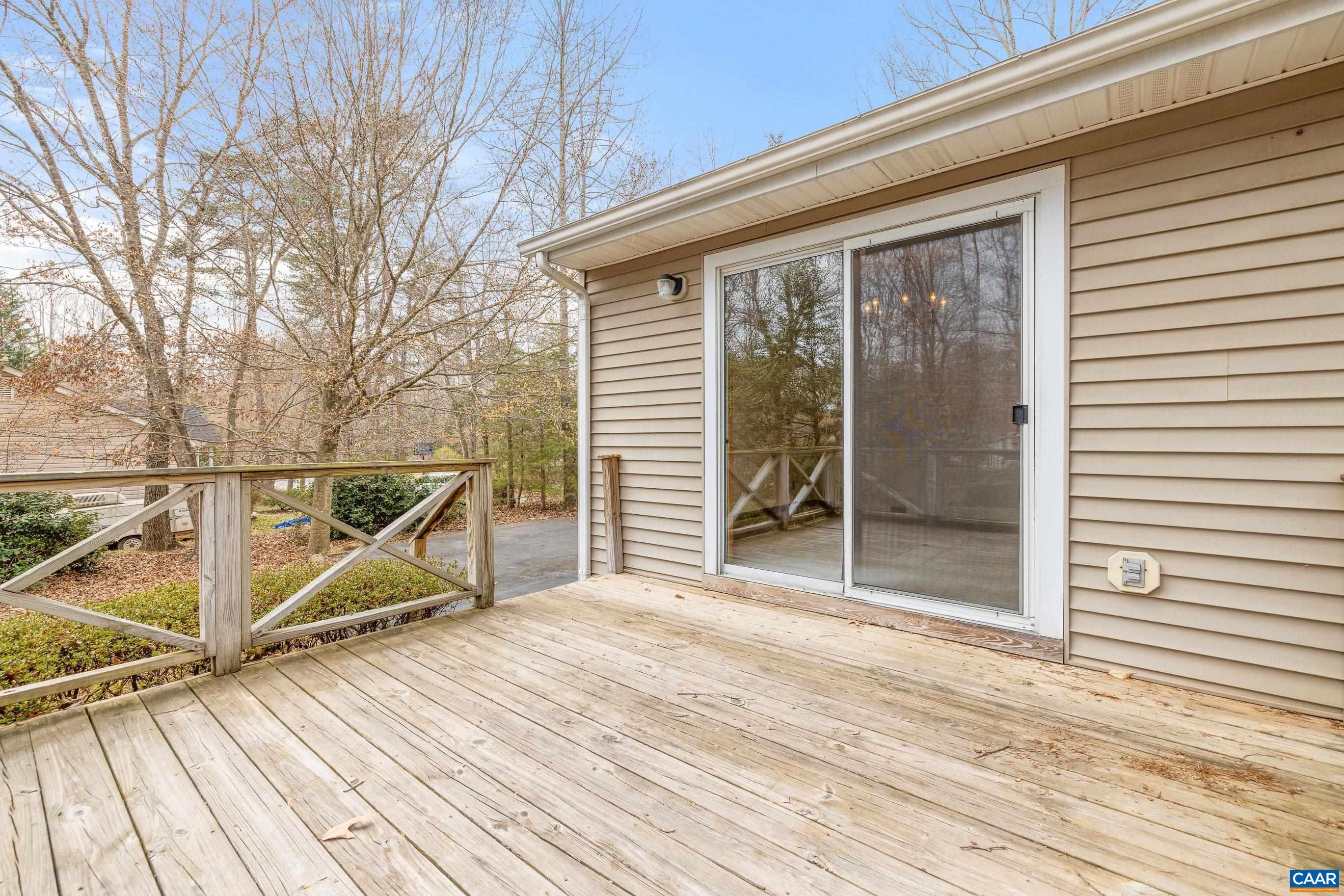 43 CHIPPEWA LN
