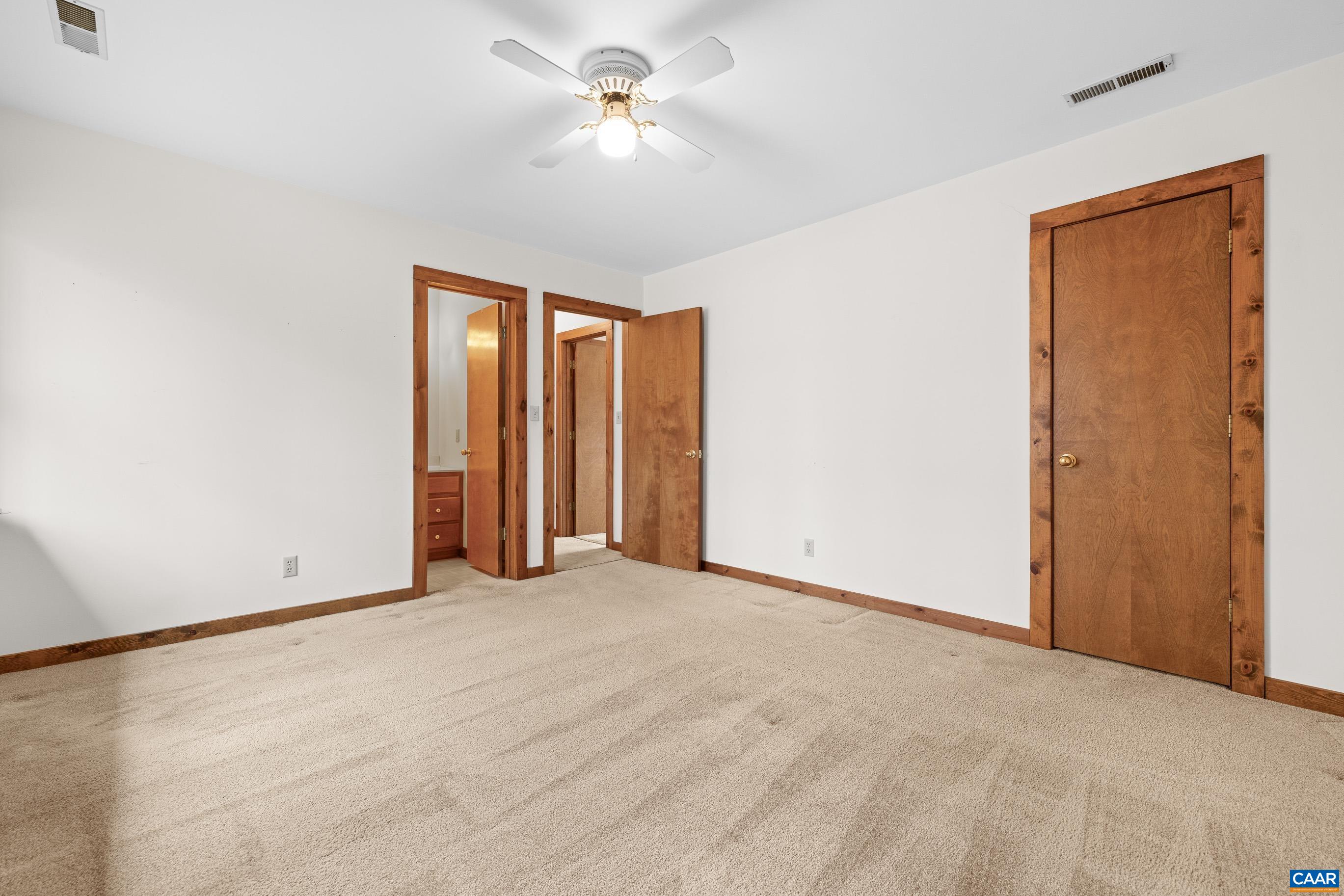 43 CHIPPEWA LN