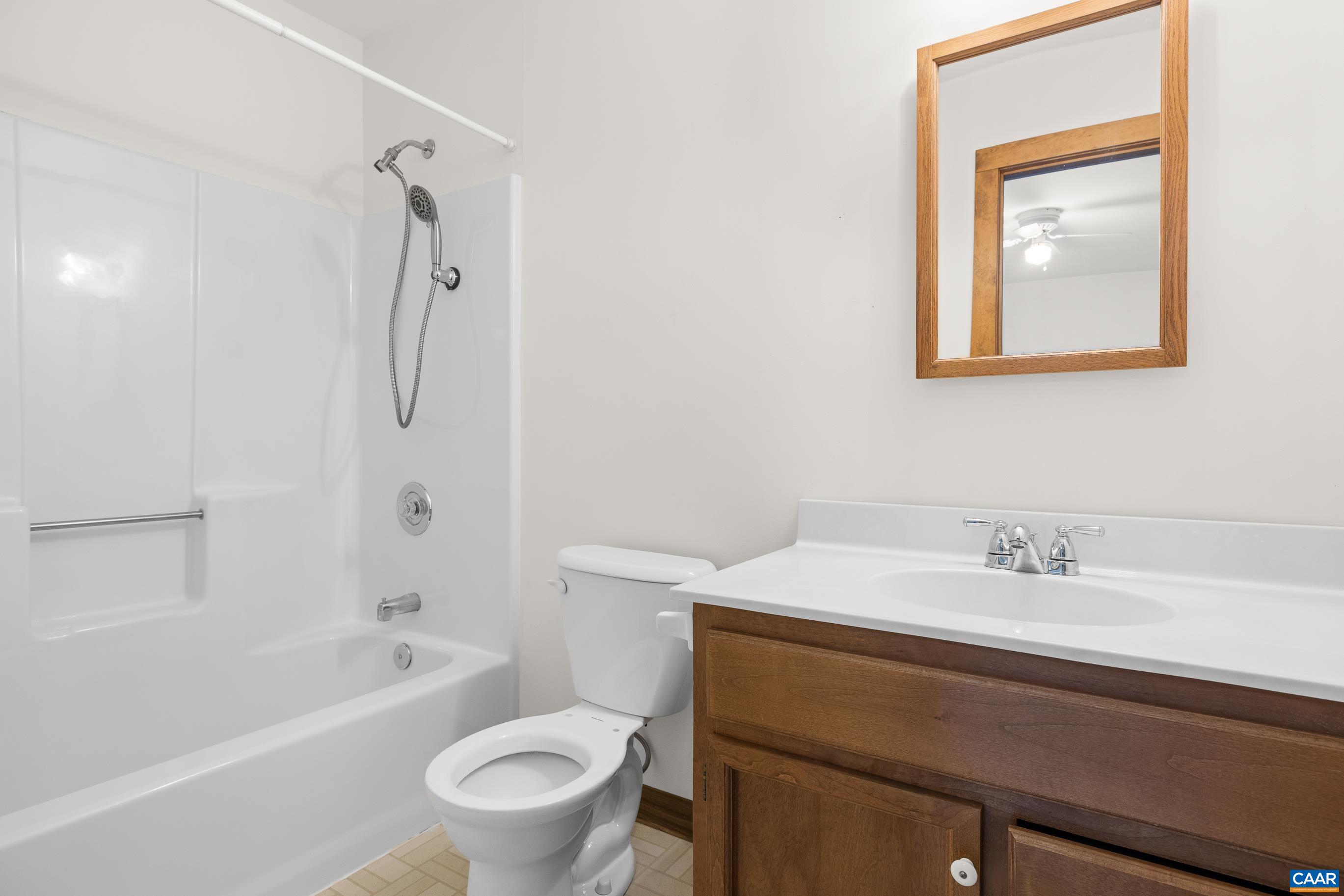 43 CHIPPEWA LN