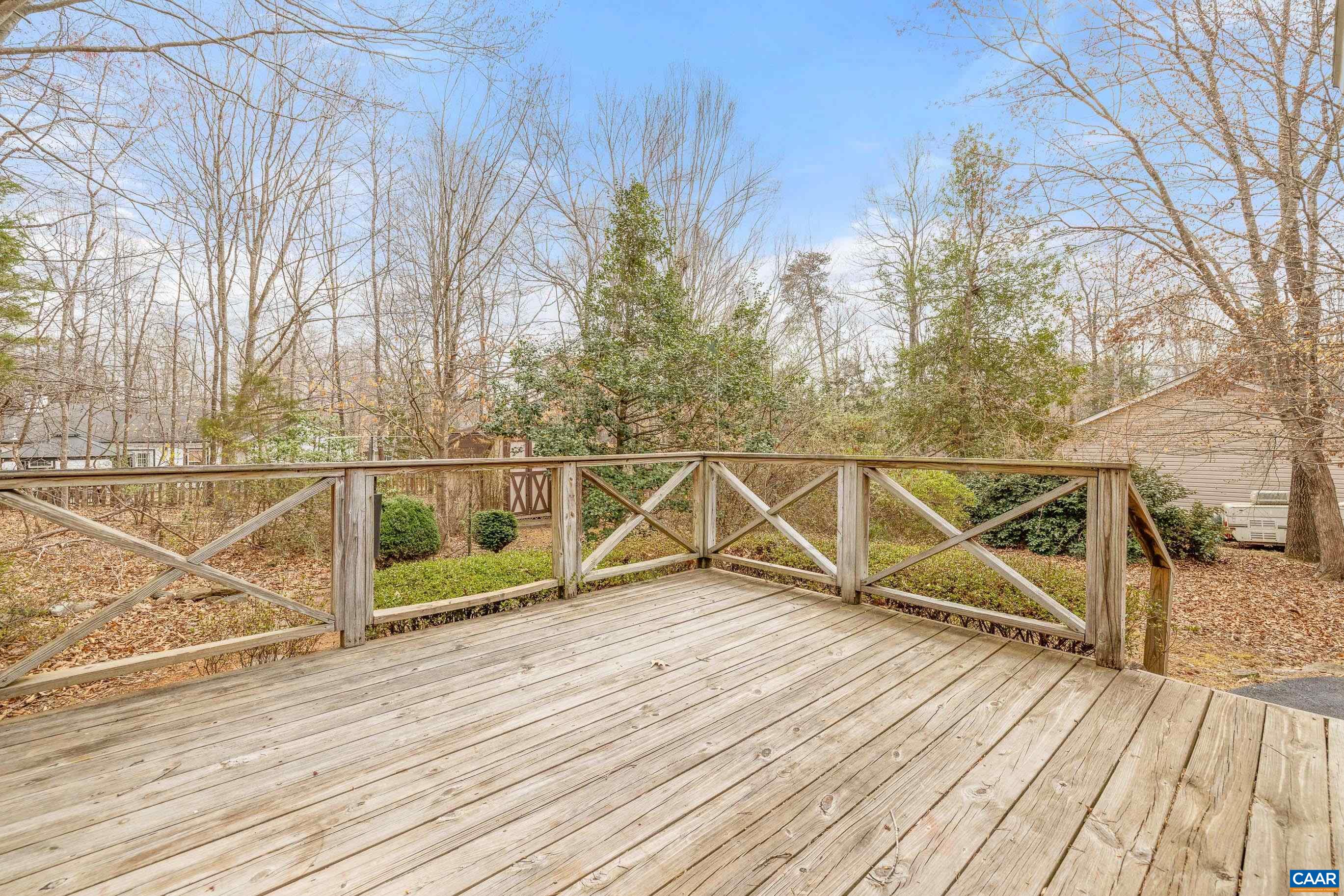 43 CHIPPEWA LN