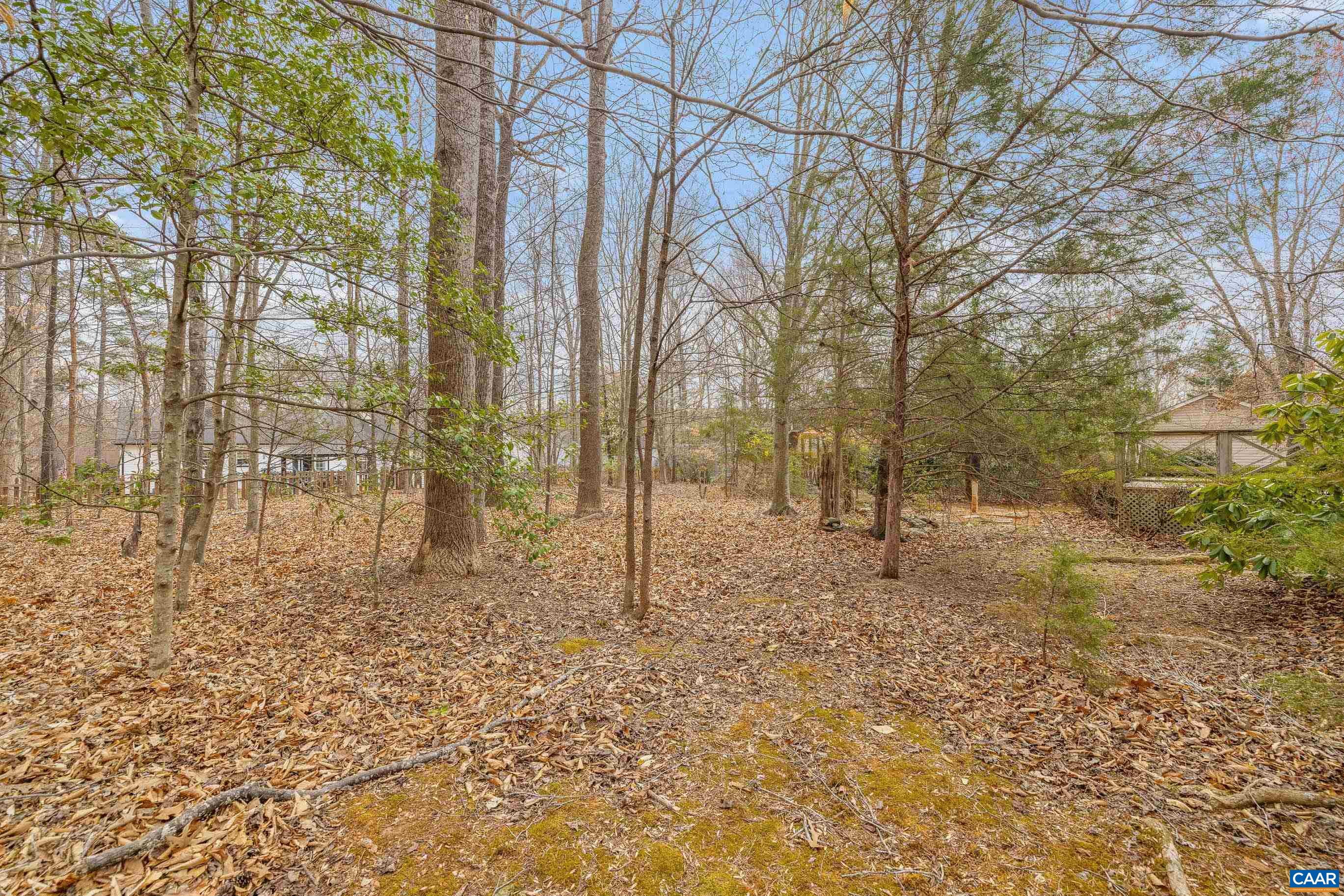 43 CHIPPEWA LN