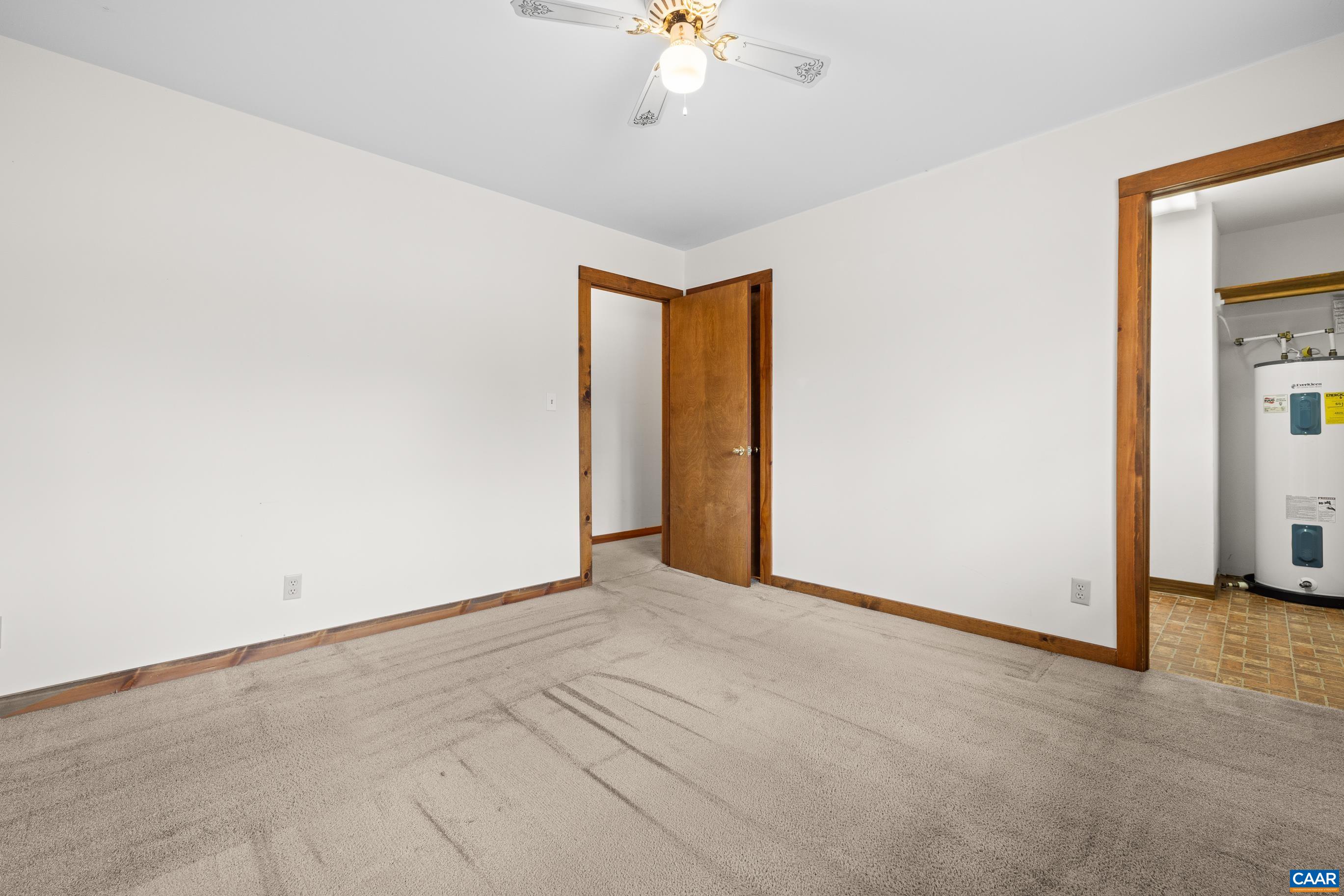 43 CHIPPEWA LN
