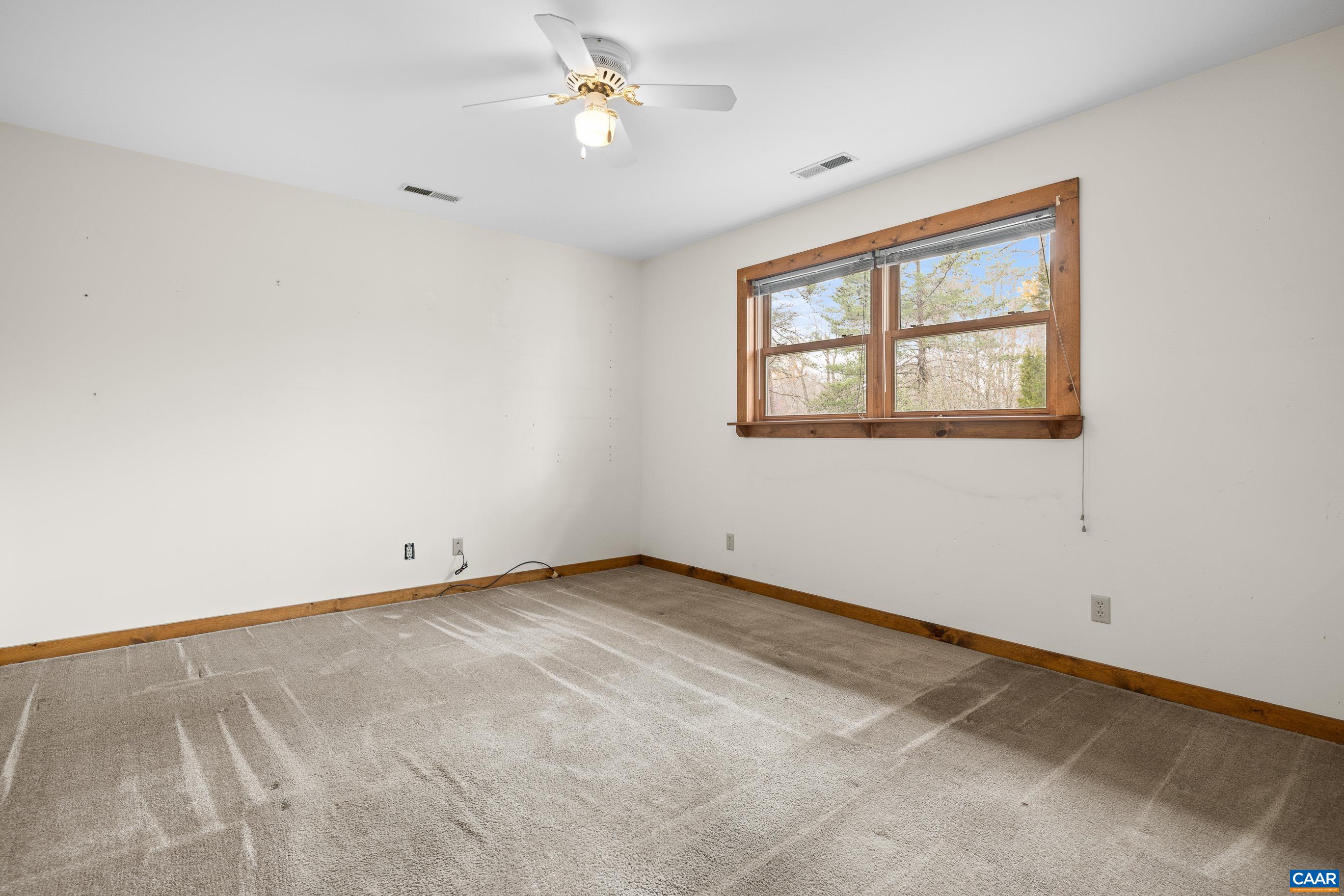 43 CHIPPEWA LN