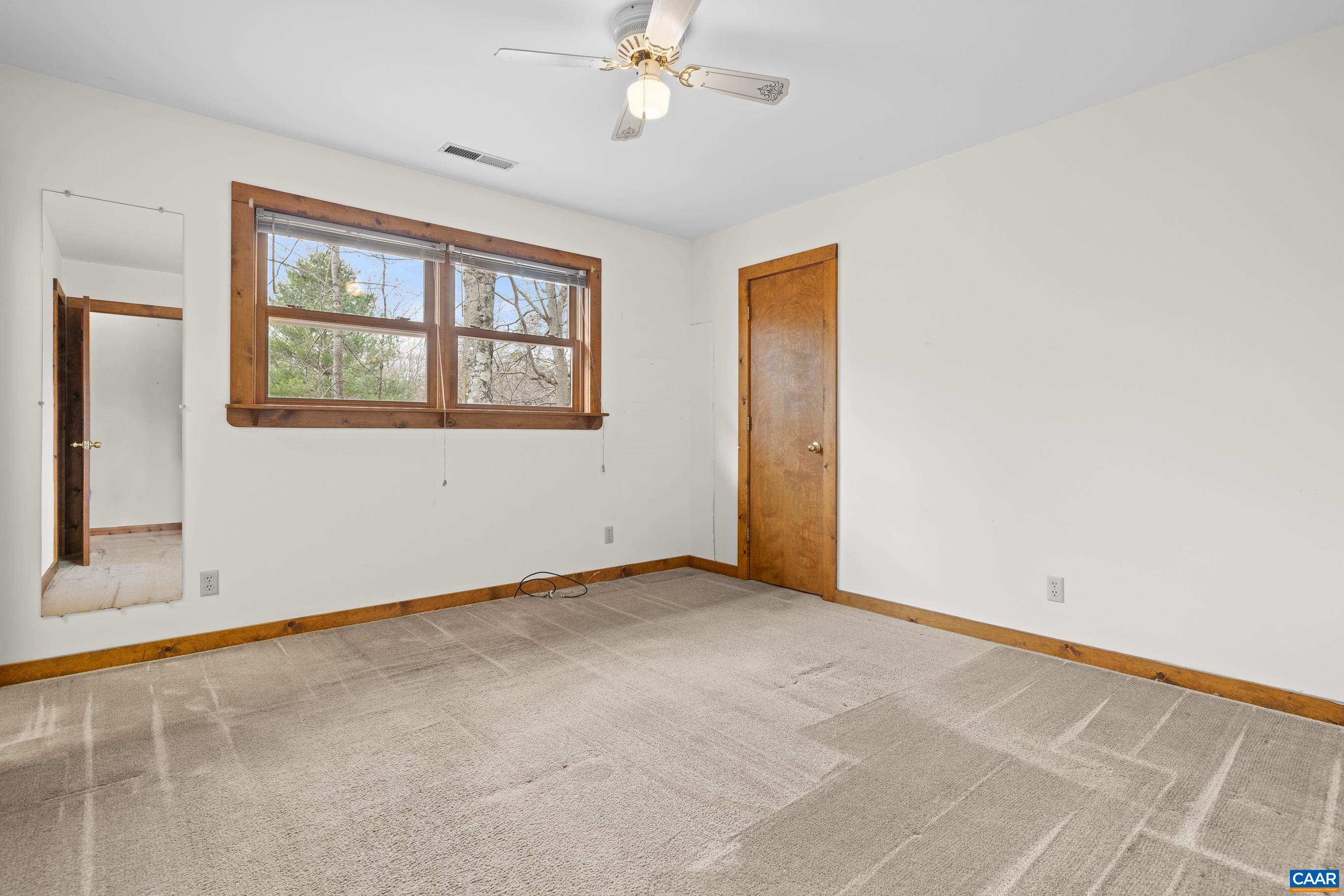 43 CHIPPEWA LN