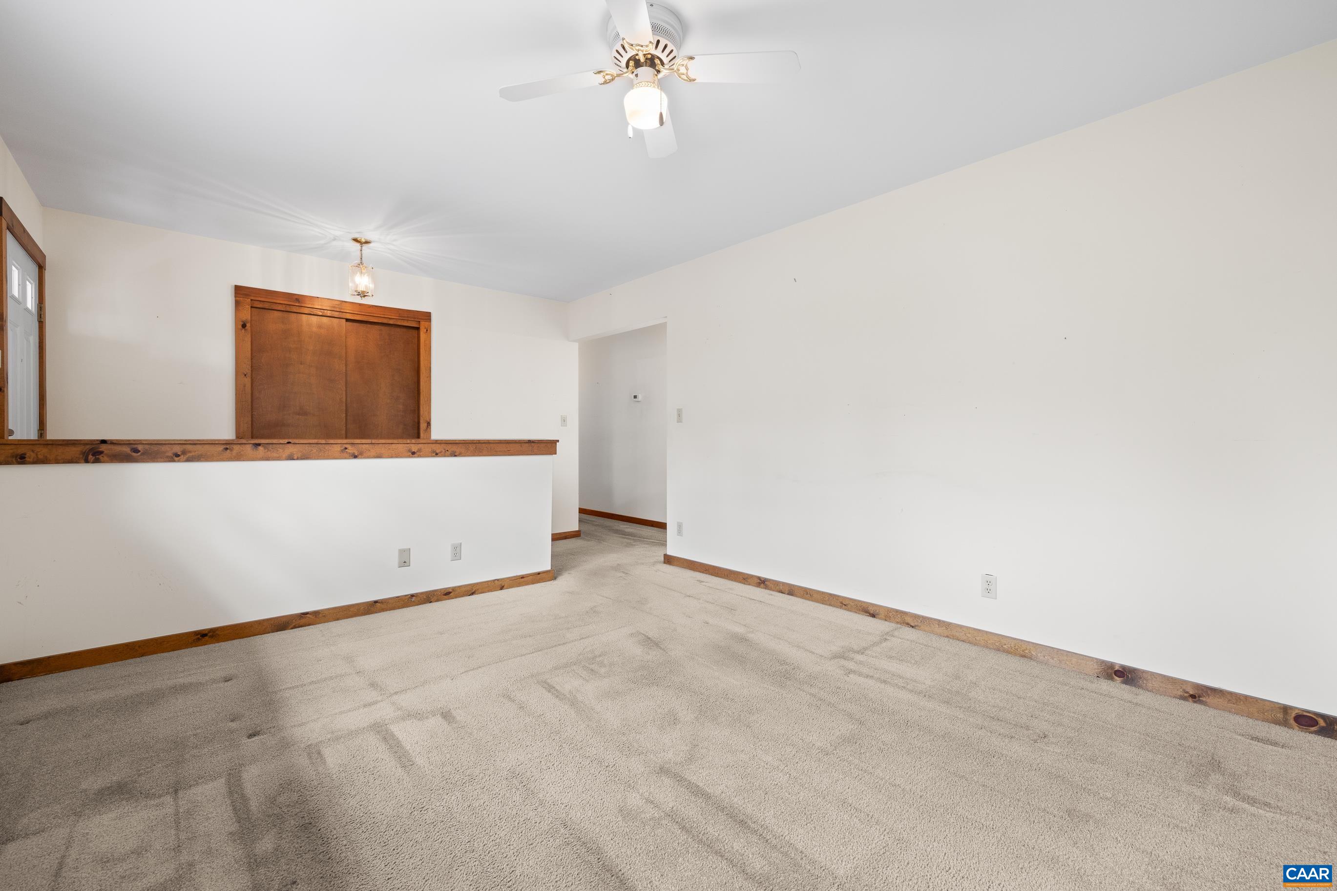 43 CHIPPEWA LN