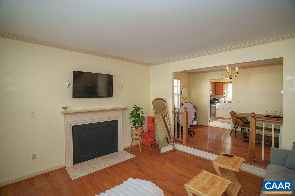 303 WESTFIELD RD
