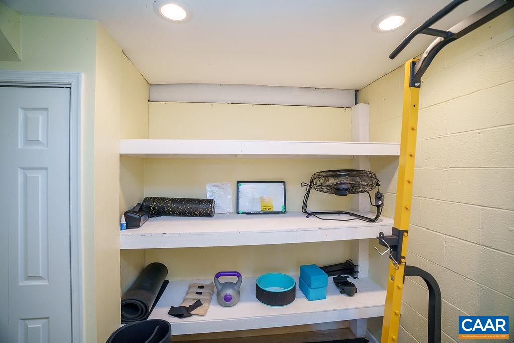 303 WESTFIELD RD