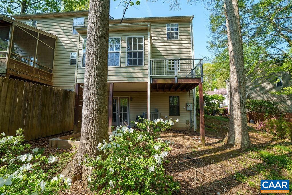 303 WESTFIELD RD