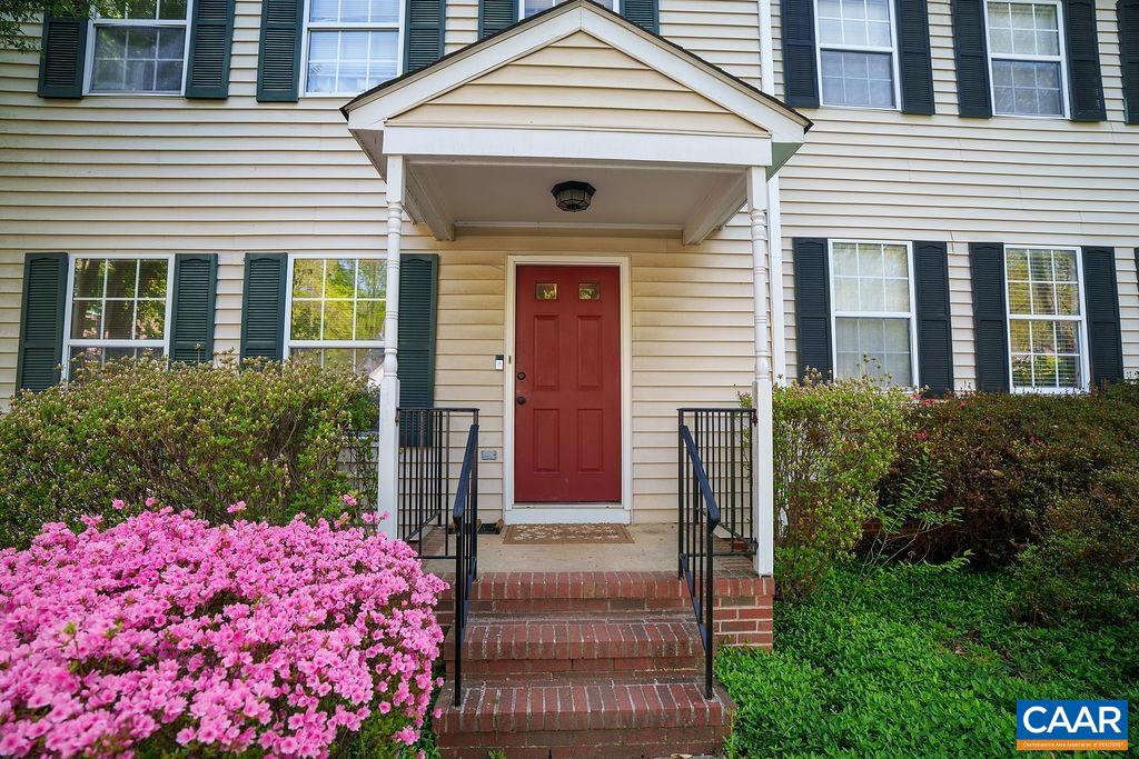 303 WESTFIELD RD