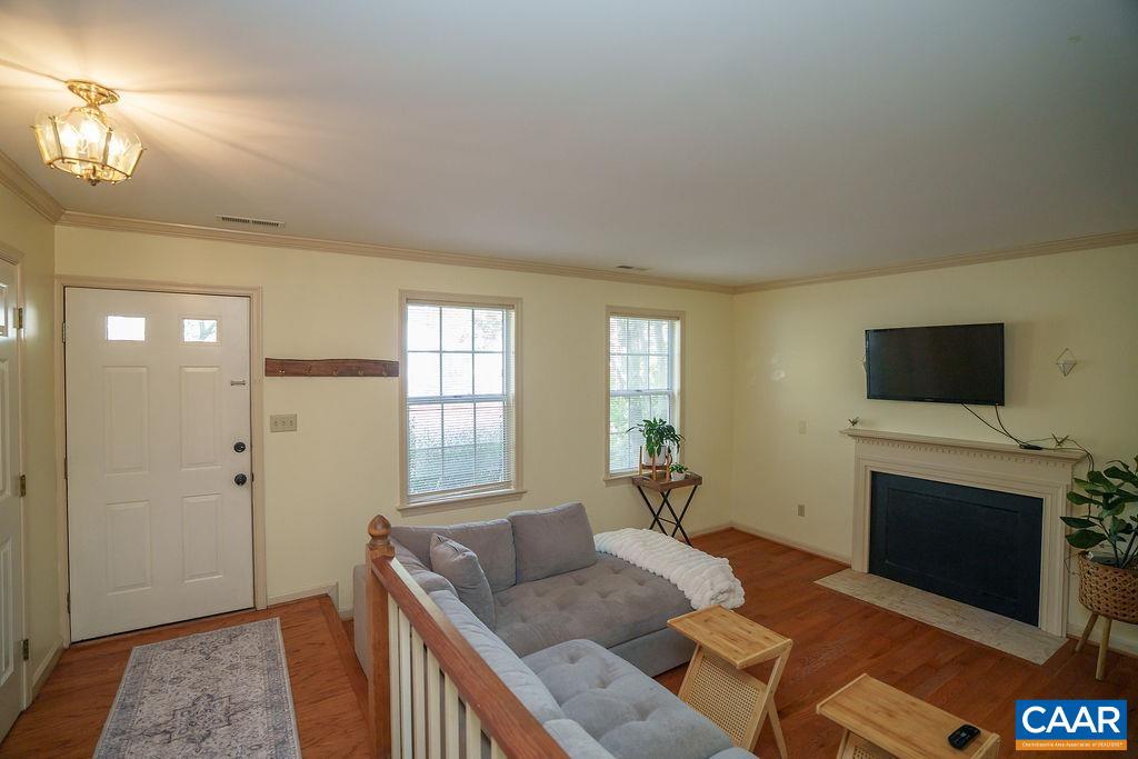 303 WESTFIELD RD