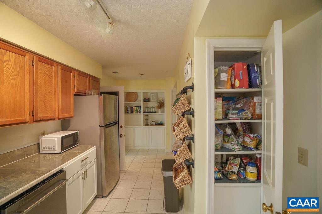 303 WESTFIELD RD