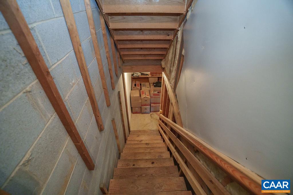 303 WESTFIELD RD