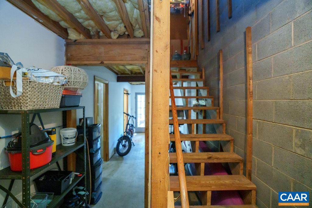303 WESTFIELD RD