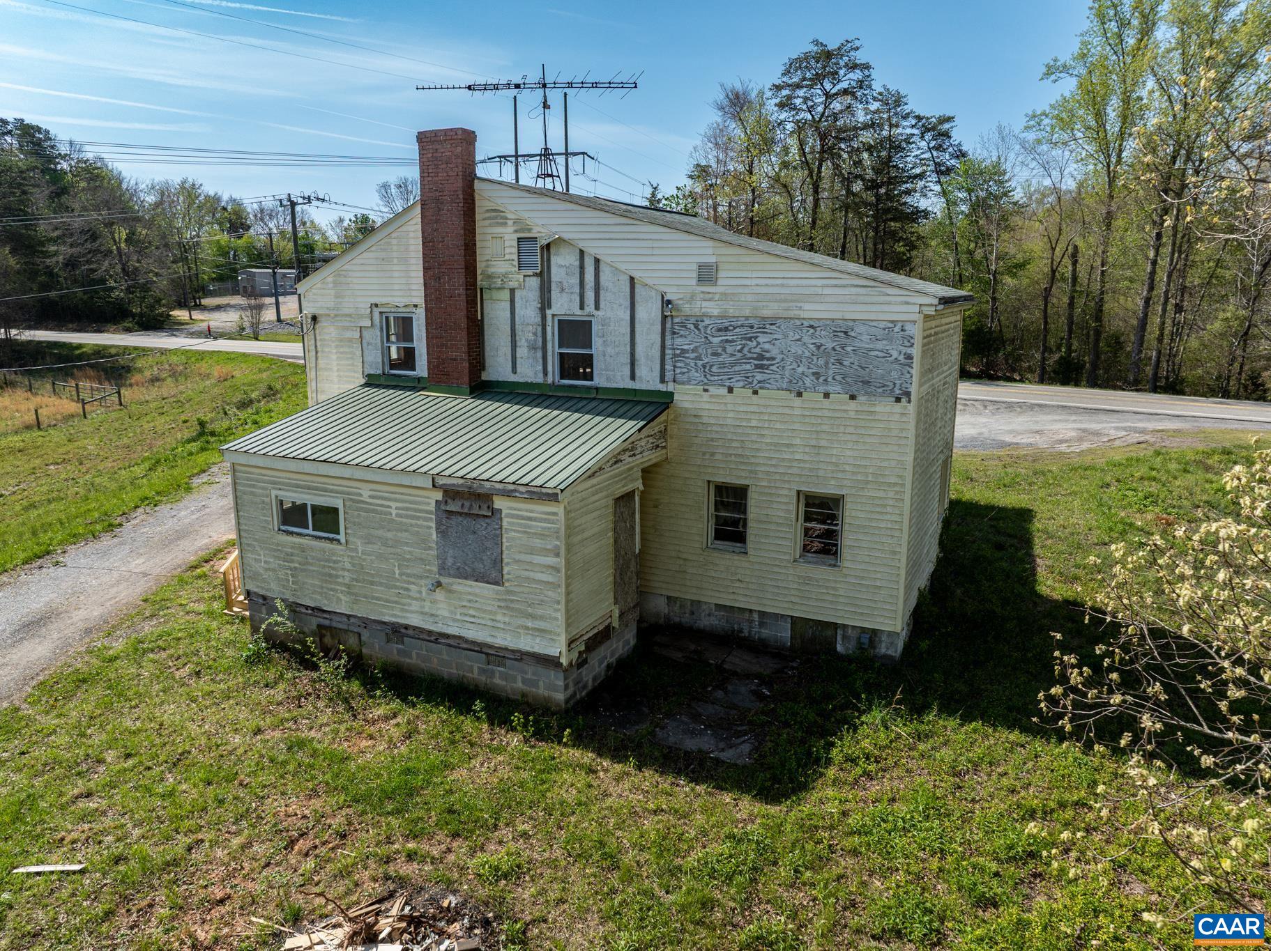 2624 ANDERSON HWY