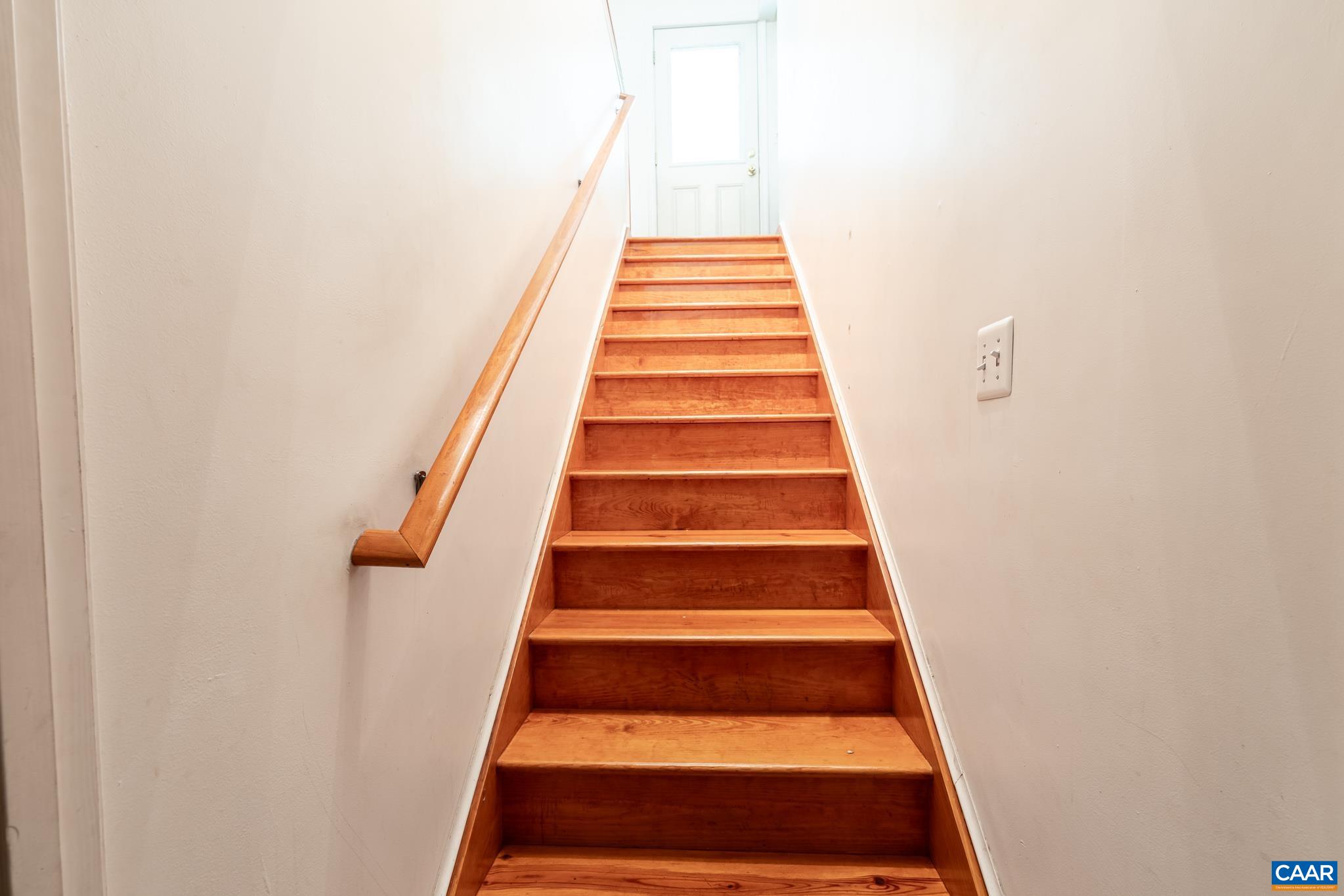 125 W PARK DR