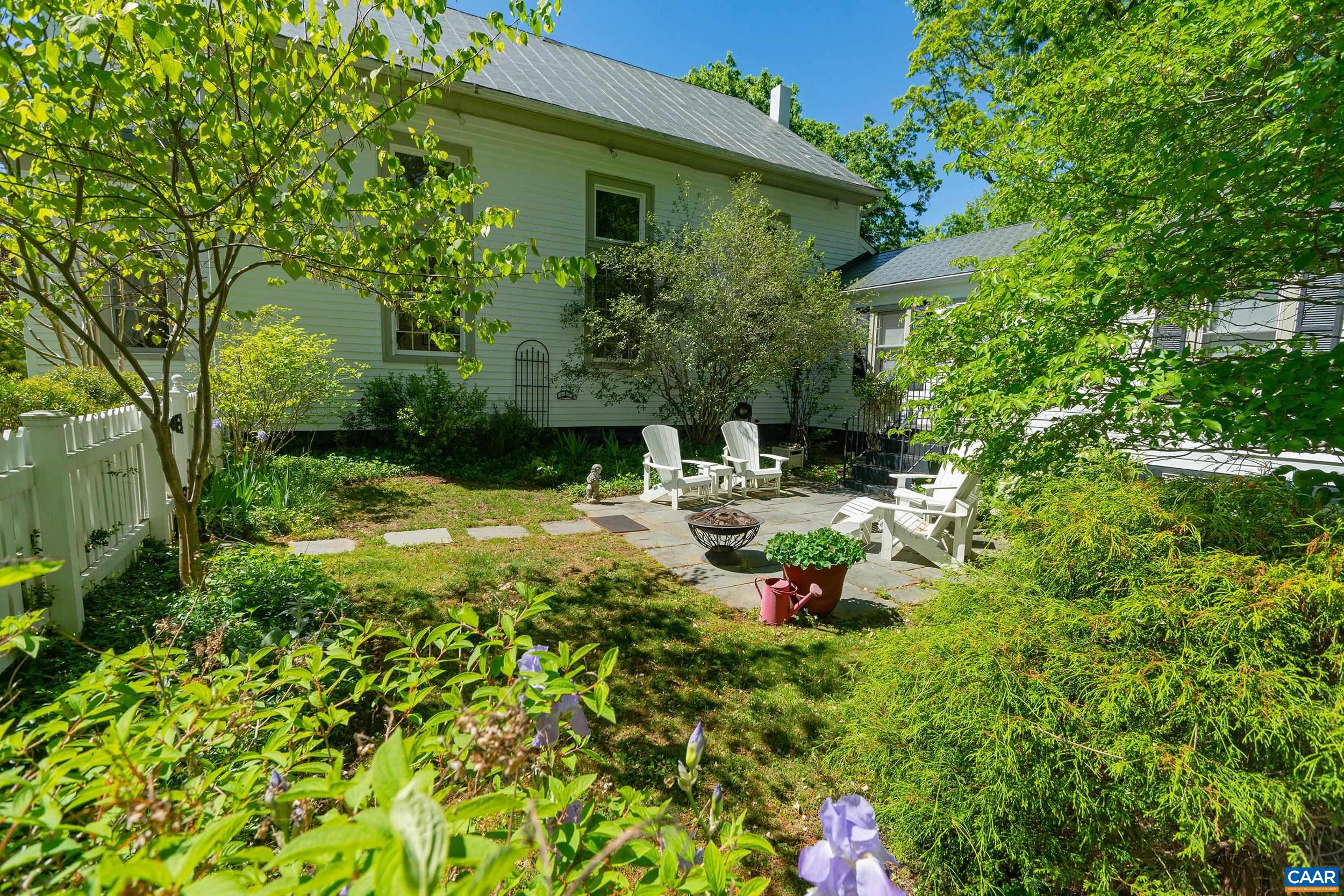 840 WELSH RUN RD