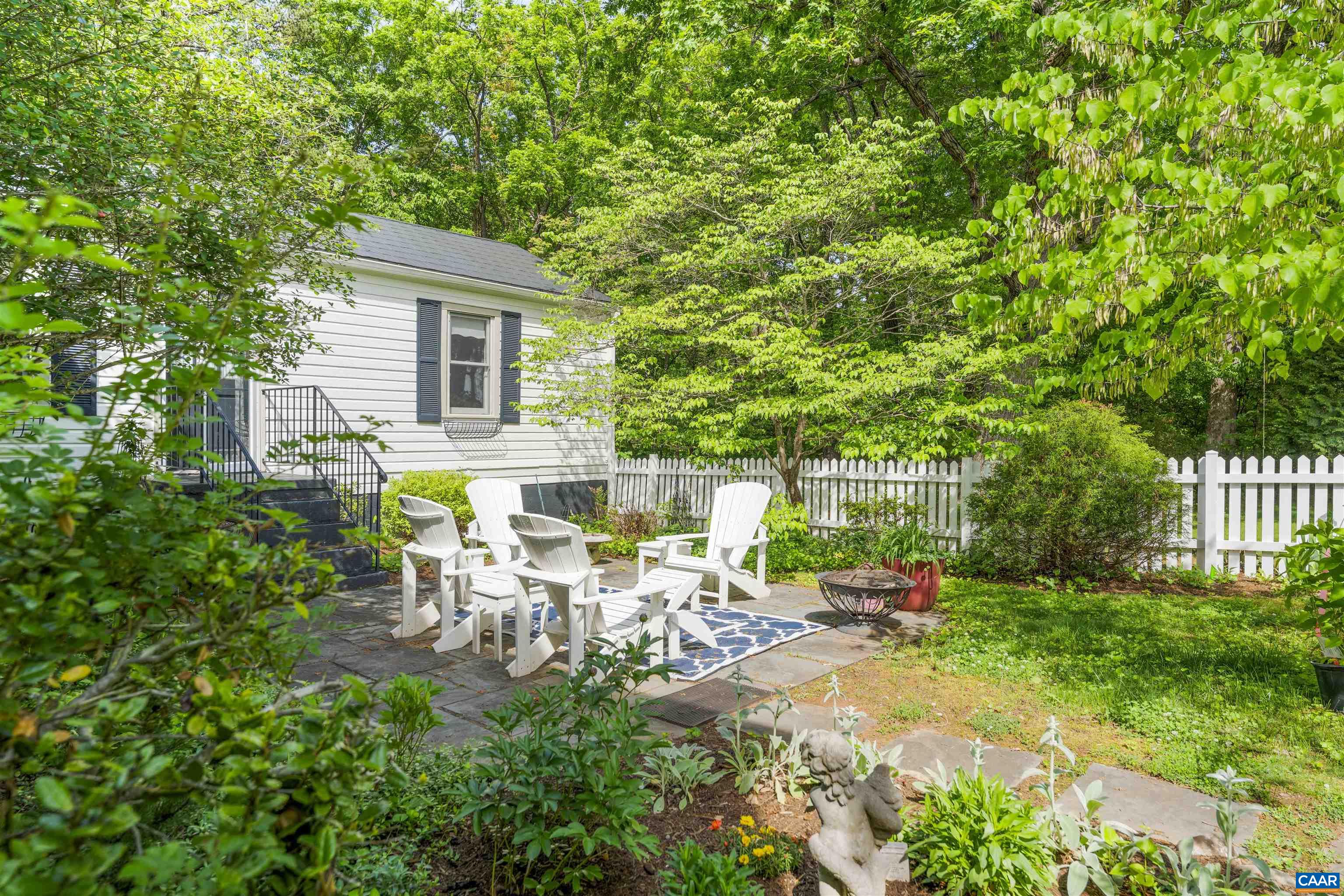840 WELSH RUN RD