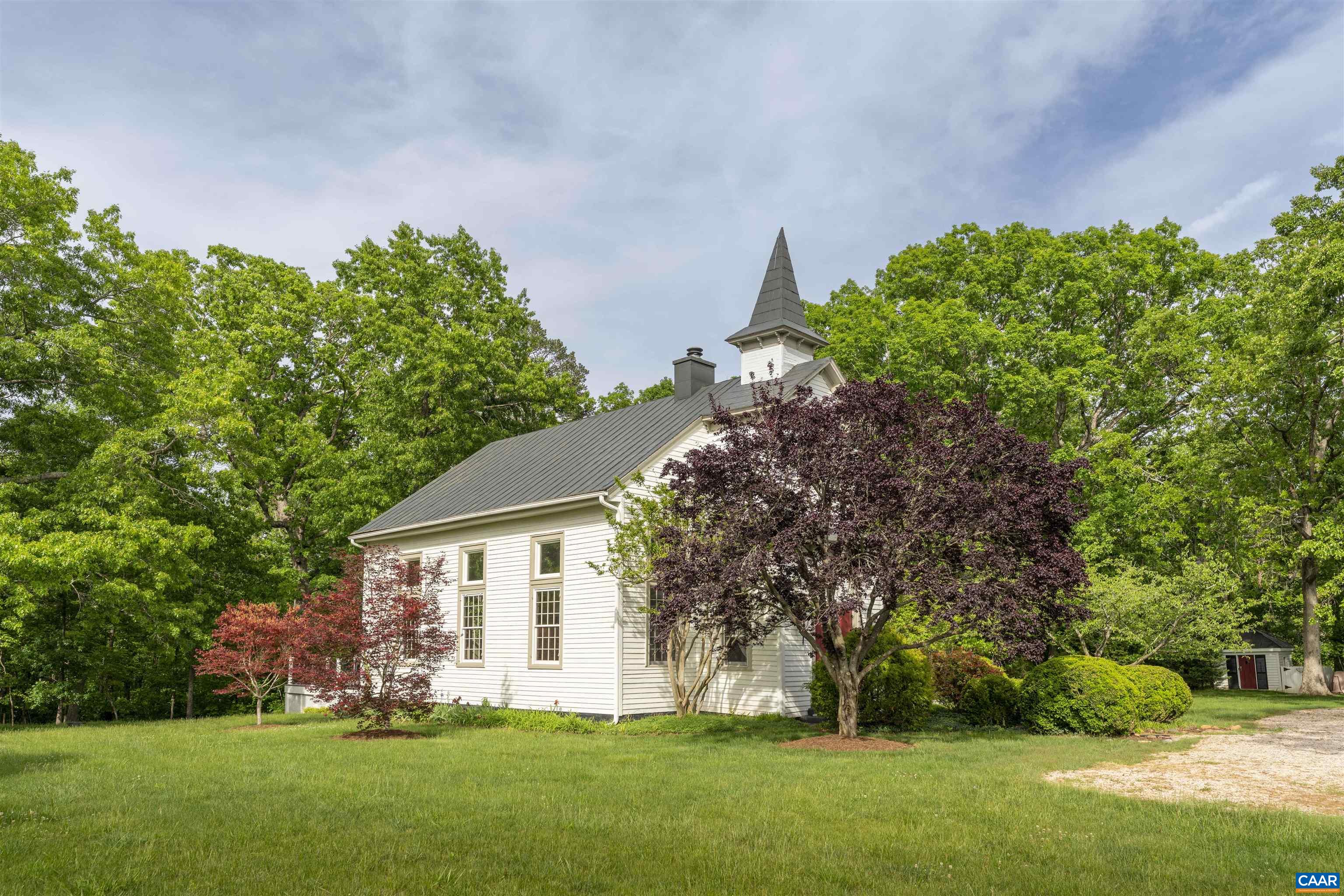 840 WELSH RUN RD